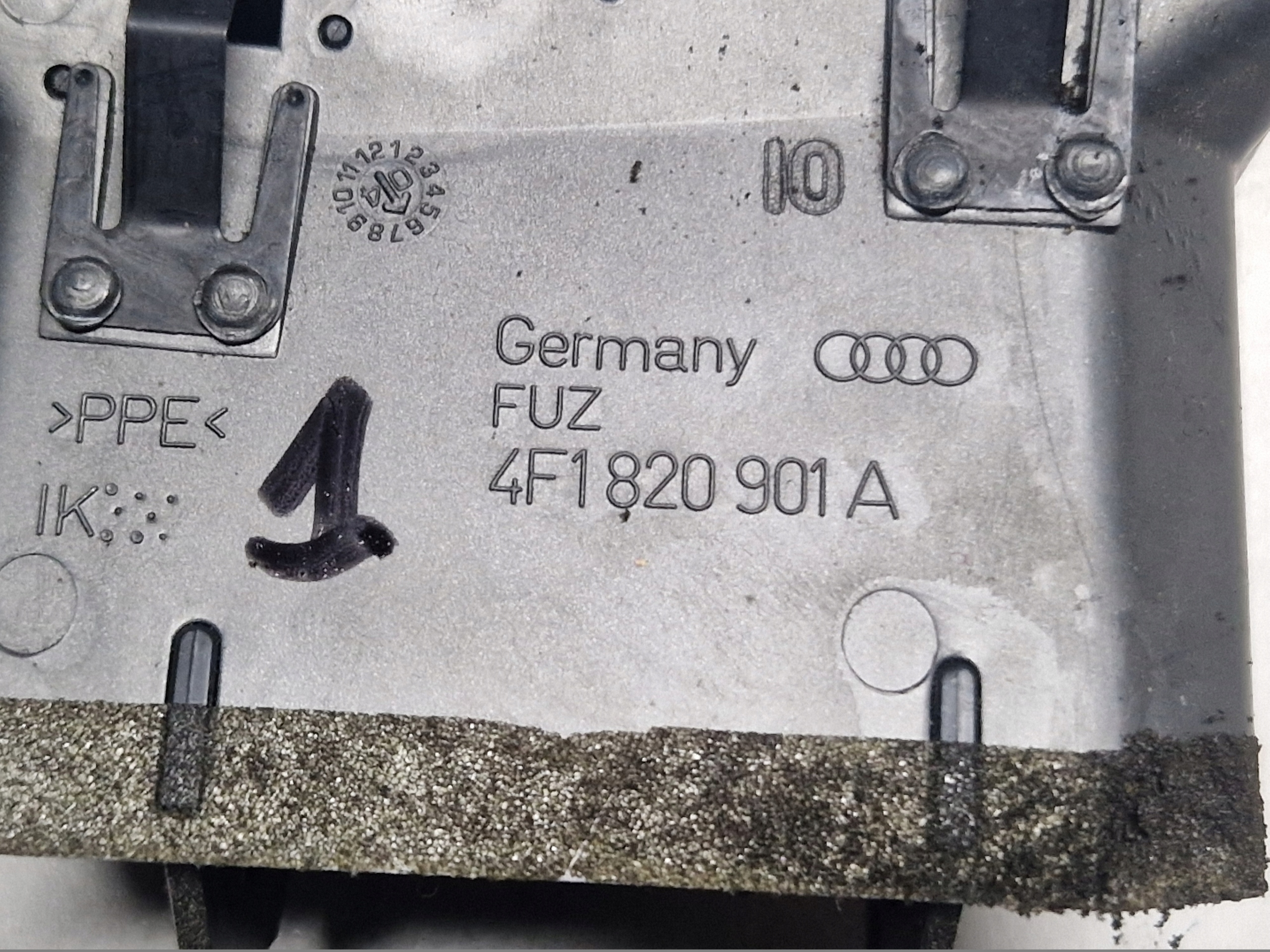 AUDI A6 C6 A6C6 grid air conditioning devices consoles left 4F1820901A