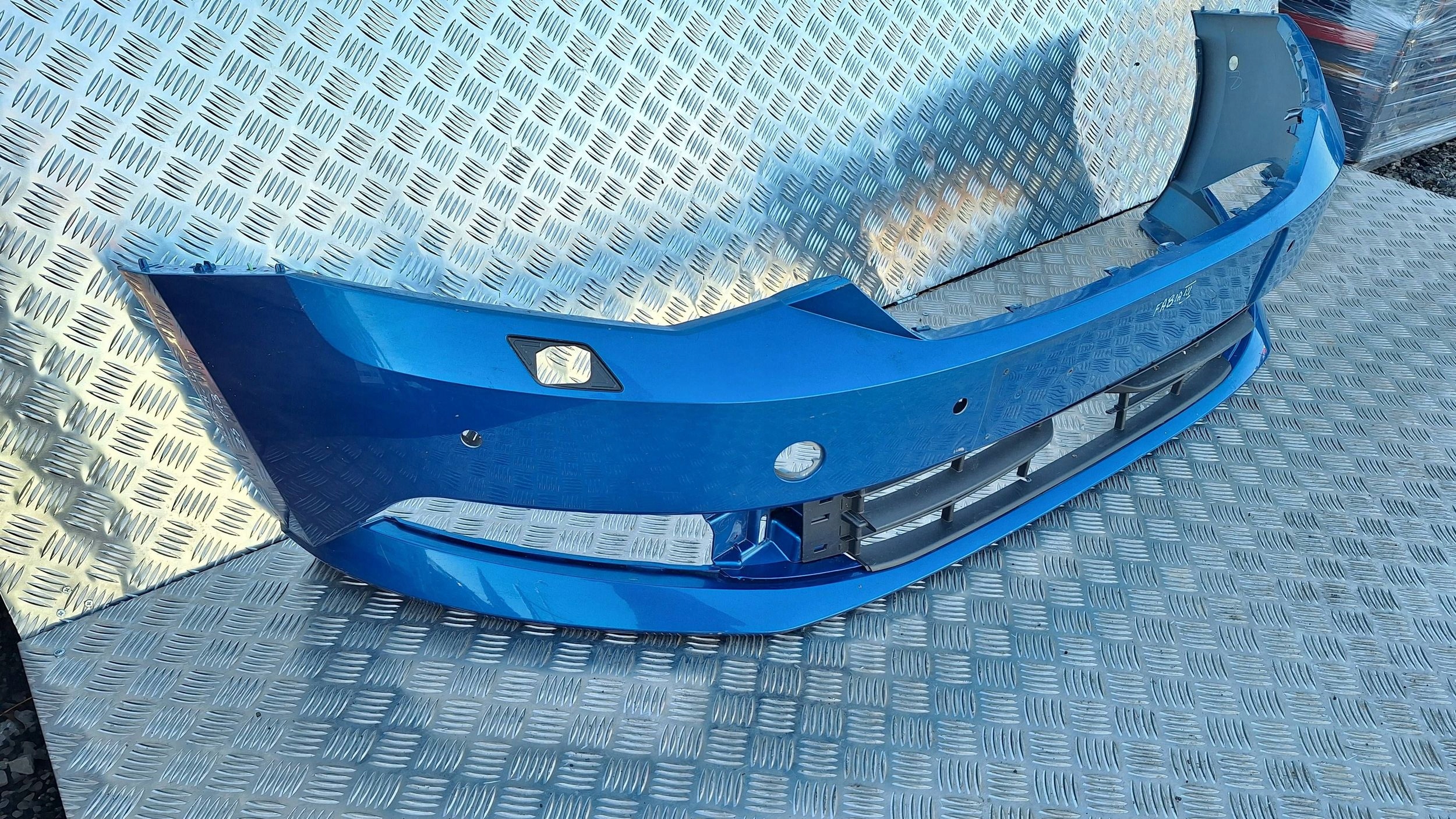 bumper front SKODA FABIA III 3 14- 6V0807221