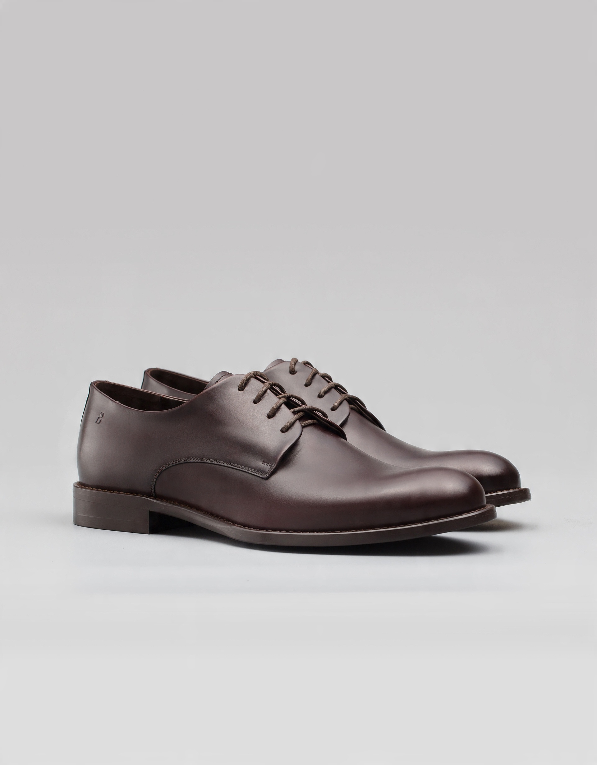

Ciemnobrązowe buty derby b005 skóra naturalna 40