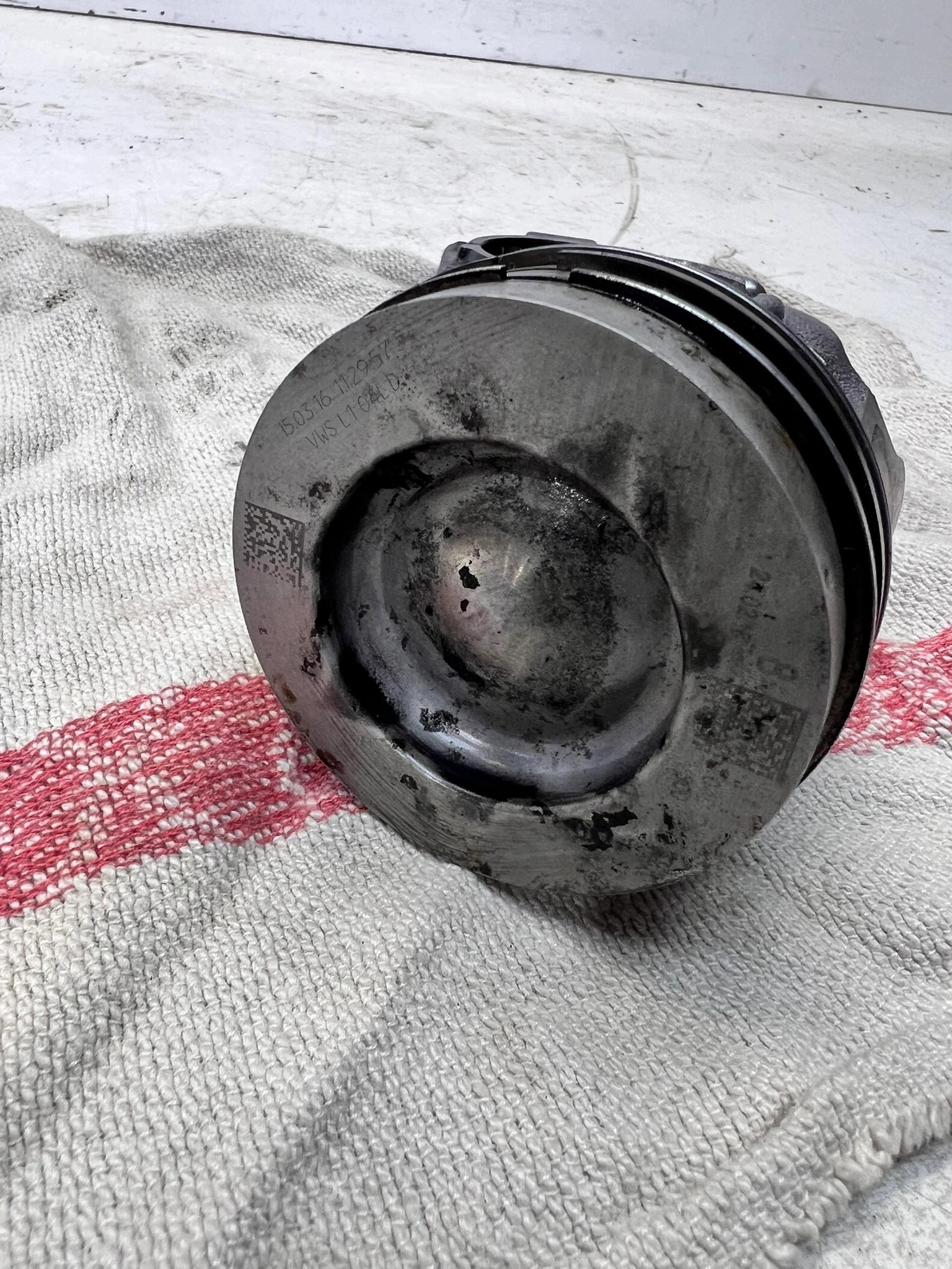 Piston + Bielle AUDI A3 8V 1.6 TDI 03LA 04LD V300