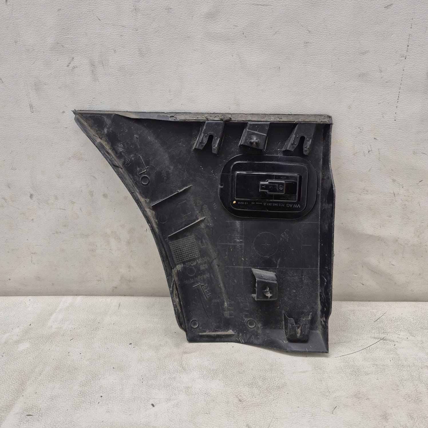 VW CRAFTER II 2 MAN TGE 16-> moulding cap left rear part