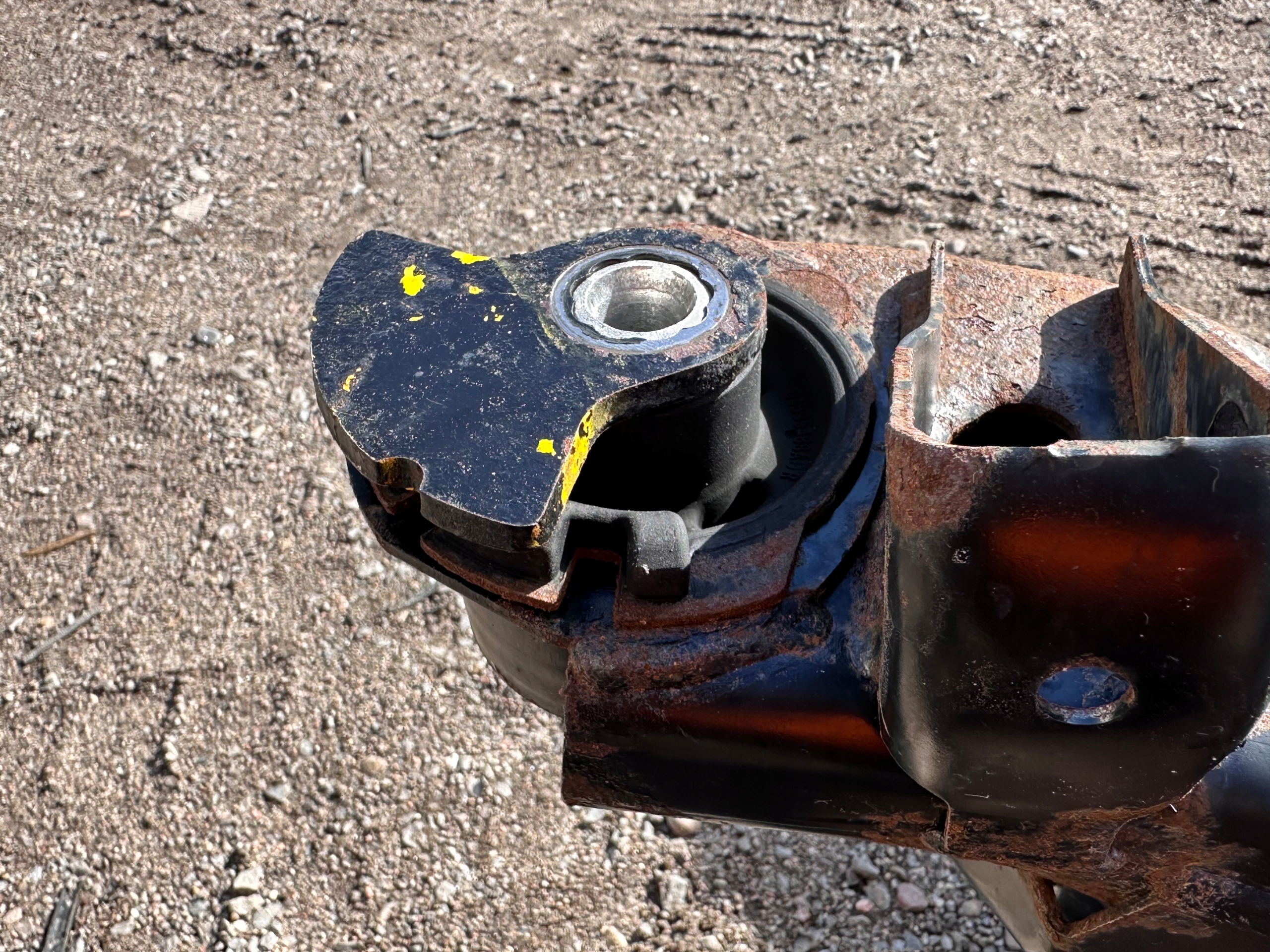 axle beam subframe sider rear part rear Dodge Charger 6.4 SRT 2011 - 2014