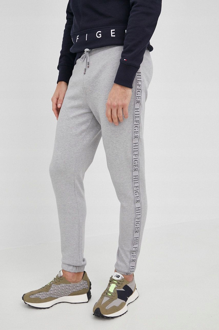 

Tommy Hilfiger Spodnie Dresowe XL S05