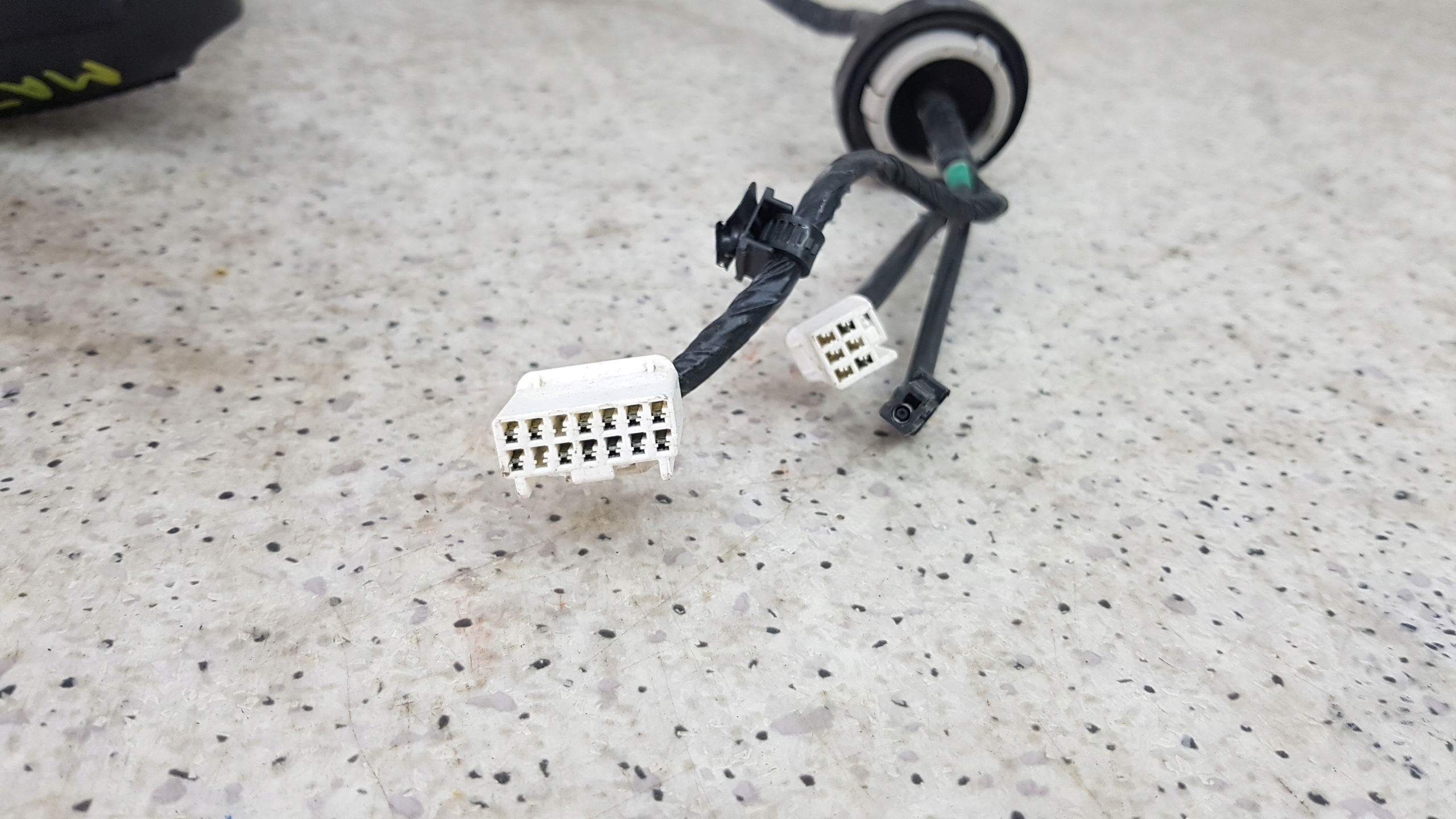 MAZDA 3 III BM 2019 - Câblage PDC Arrière + Supports Fixation Pare choc 3473