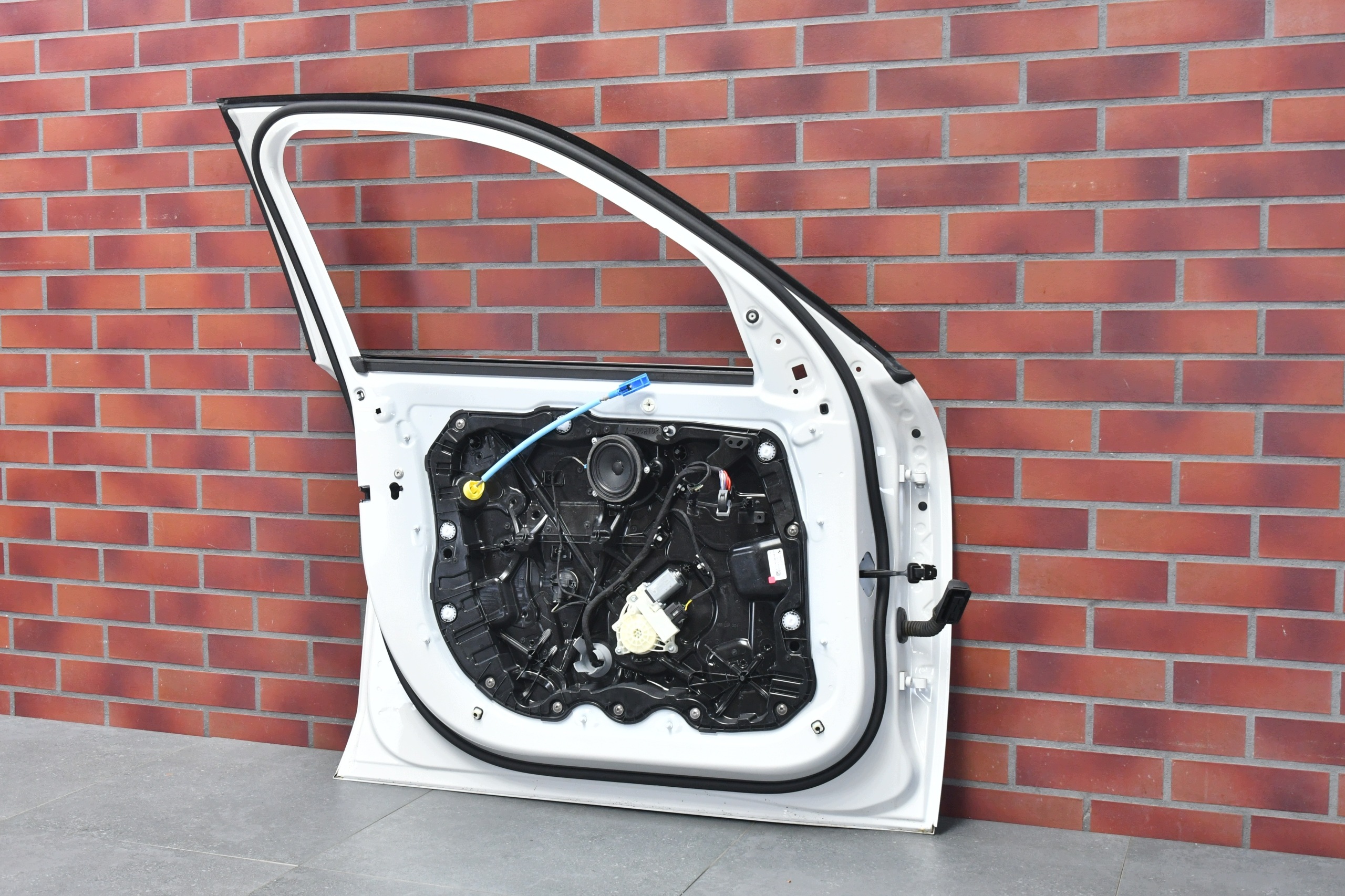 door left front front BMW X3 G45 A300 ALPINWHITE