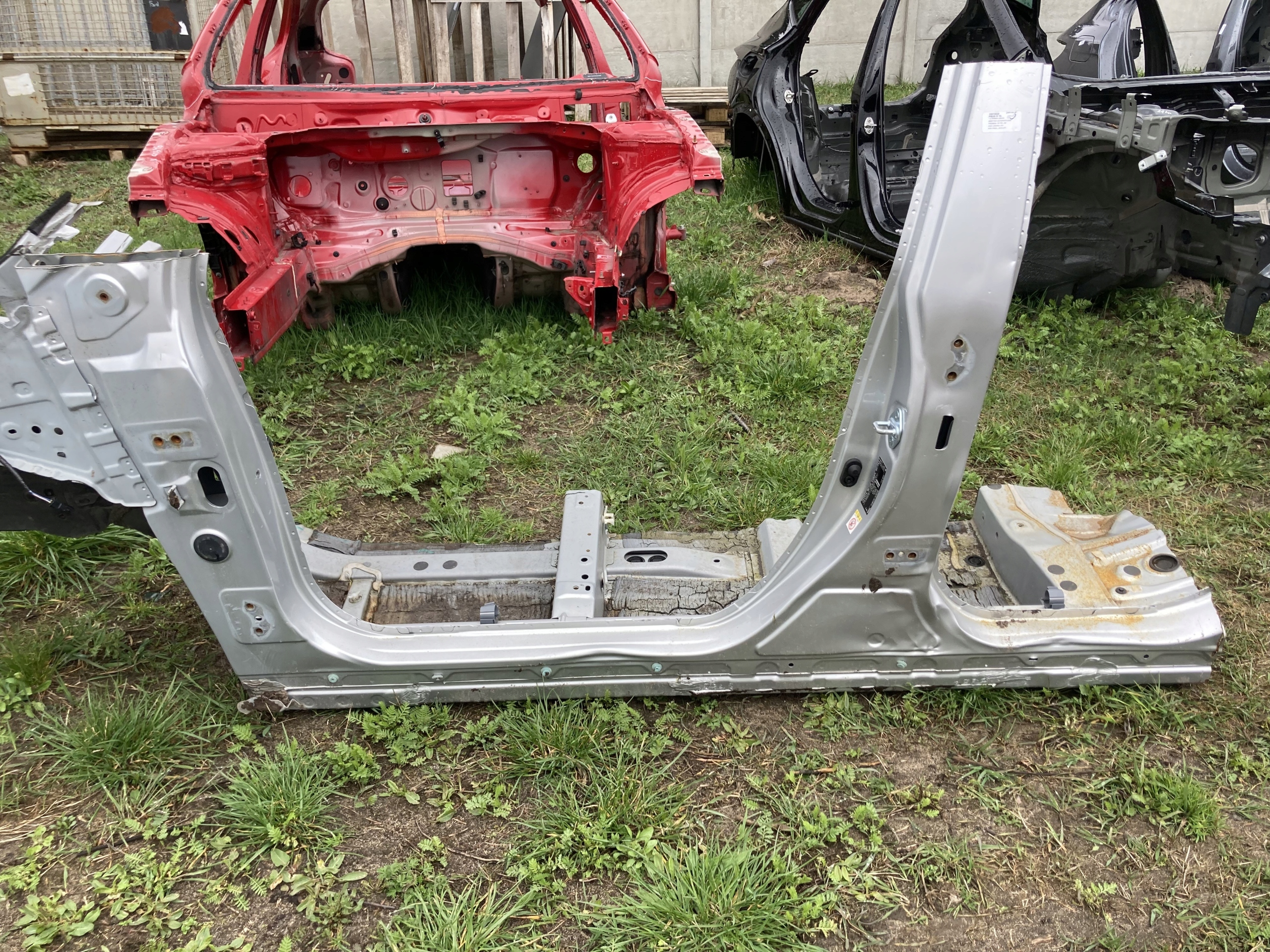 ПОРОГ СТОЙКА ЦЕНТРАЛЬНЫЙ ЛЕВЫЙ PRIUS IV 15-f7