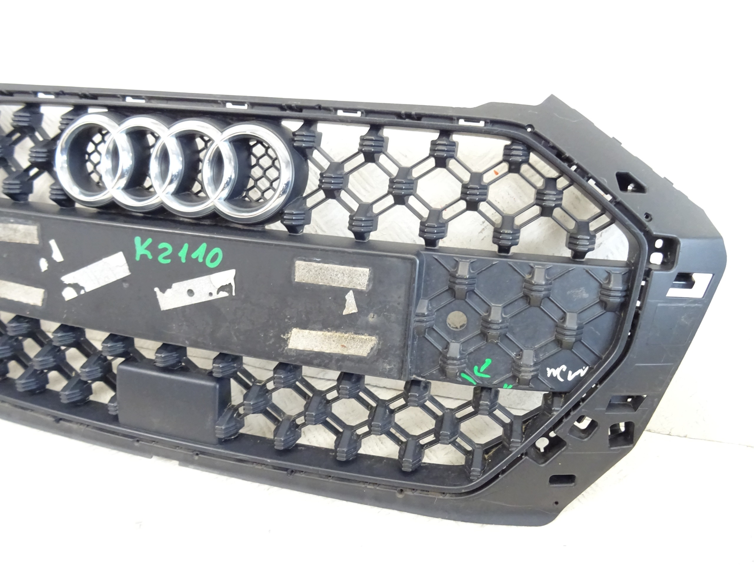 grill grille front front AUDI A1 II 82A 82A853653