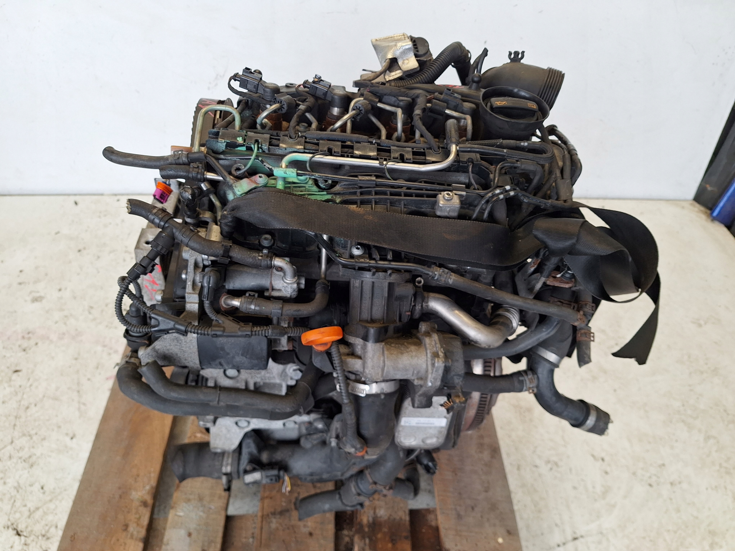 VOLKSWAGEN SEAT SKODA AUDI engine 1.6 TDI CAY 105KM