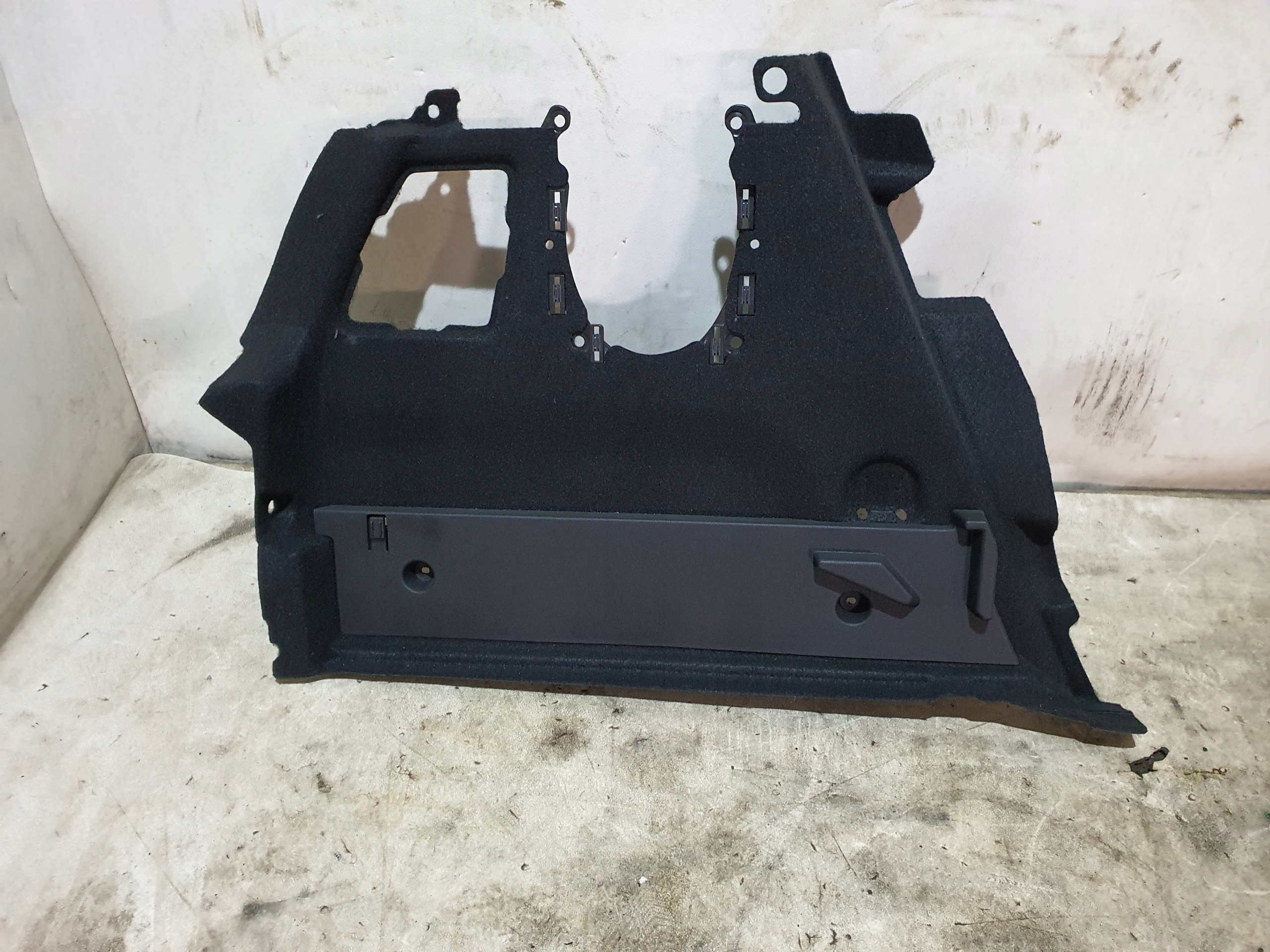 849518362R - RENAULT CLIO V БОКОВОЙ БАГАЖНИК ЛЕВЫЙ НОВЫЙ