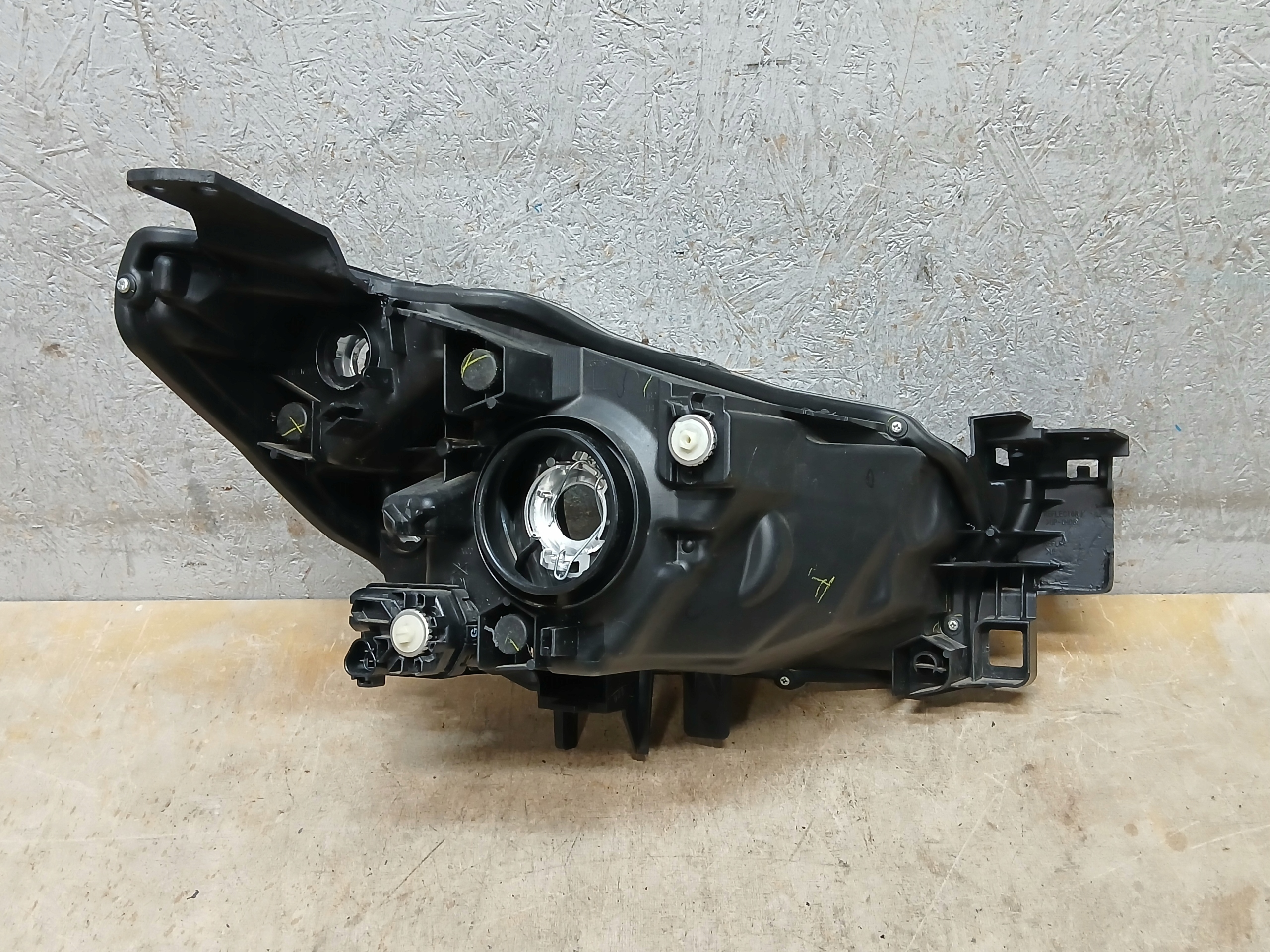 light front left MAZDA II 2 DJ 14- DB5J-51040