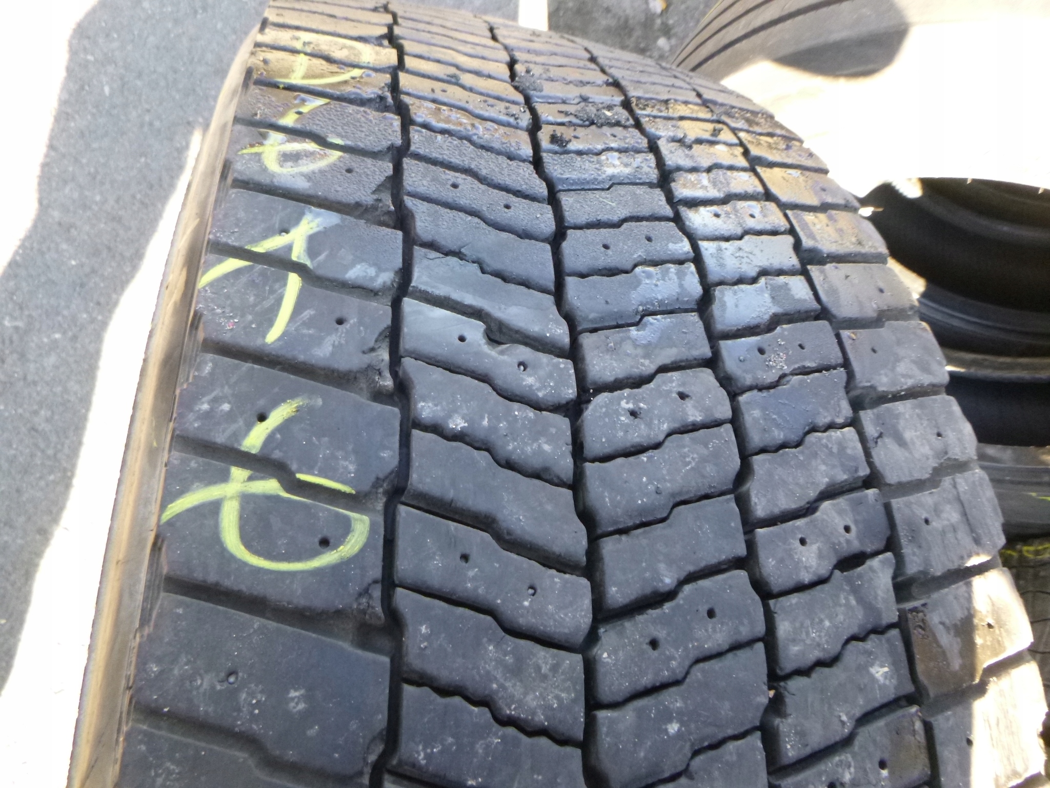 315 / 70R22,5 Hankook MICHELIN X-MULTI D привод
