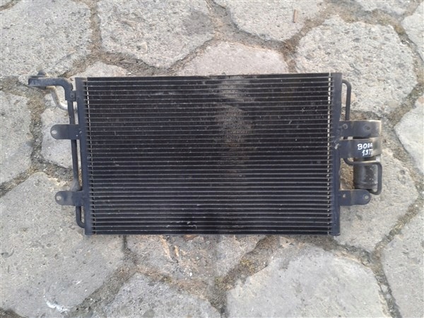 РАДІАТОР КОНДИЦІОНЕРА VW BORA 1.9 TDI