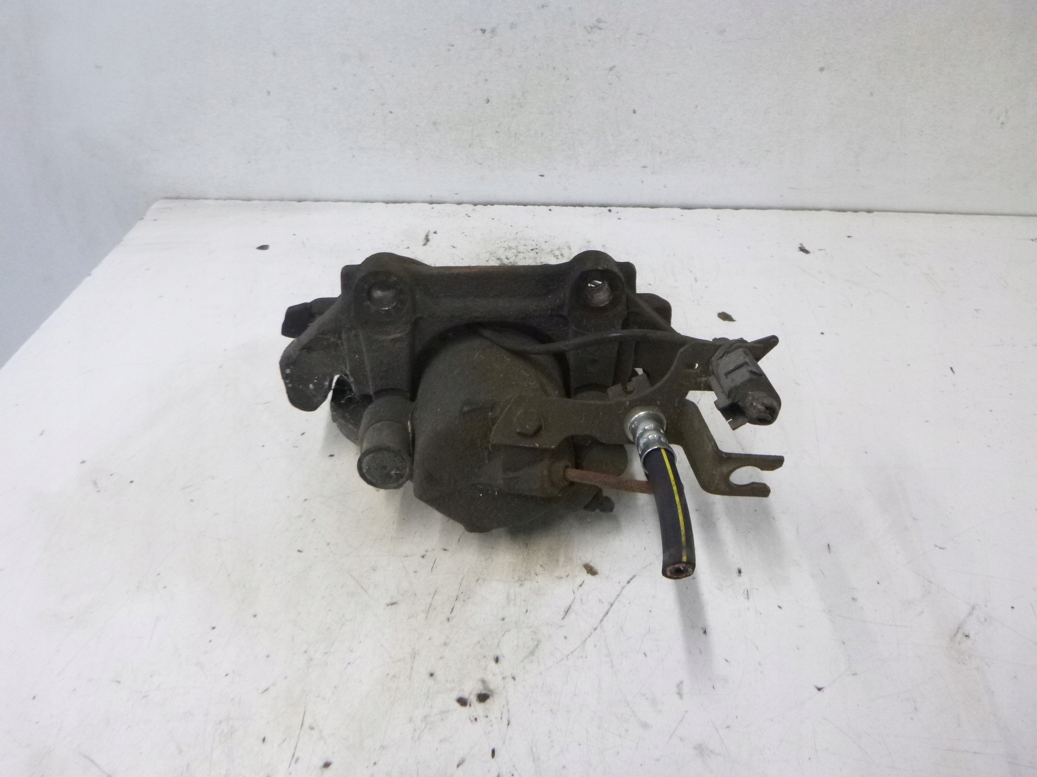 caliper brake front right VW Passat B5 2.8