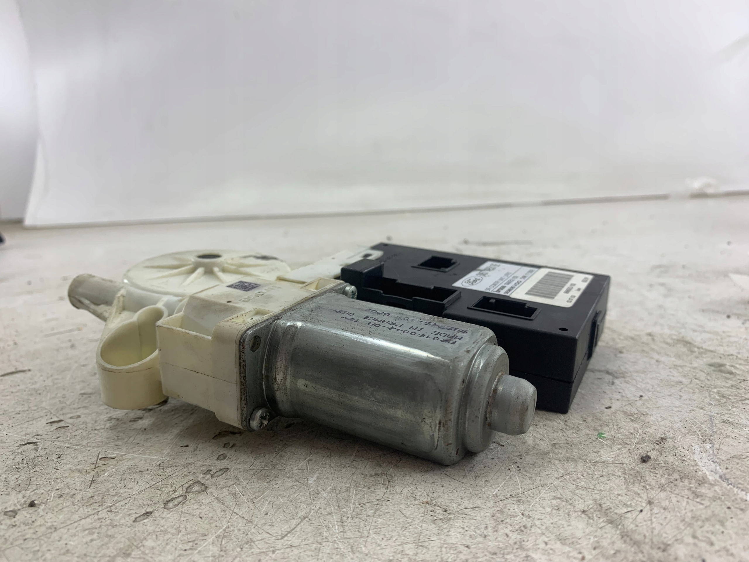 FORD C-MAX 1 and 03-10 mini motor module windows left front 3M5T14B531BE