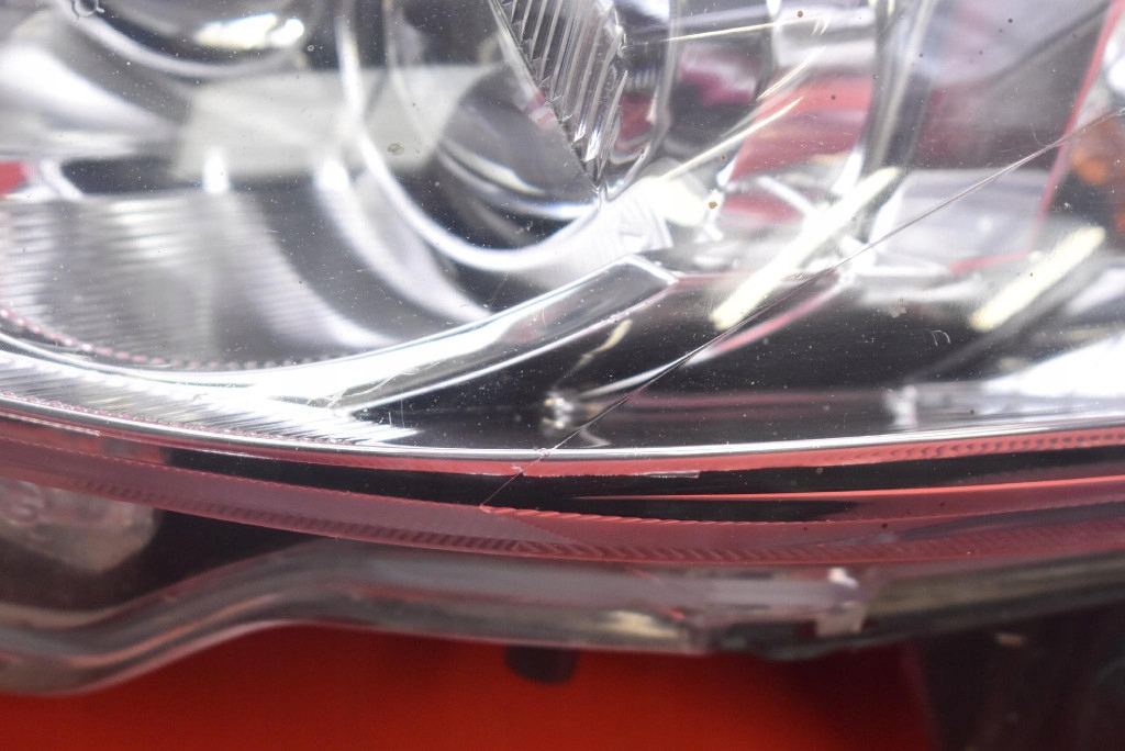 REFLEKTOR left light front EU MAZDA 5 1 and CR 05-08