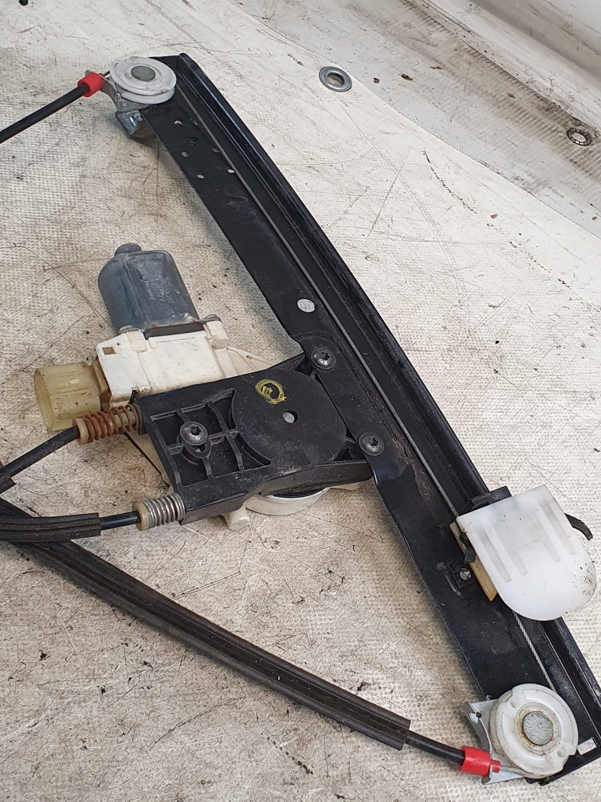 window regulator left front OE 6M21-14A389-B FORD MONDEO MK4