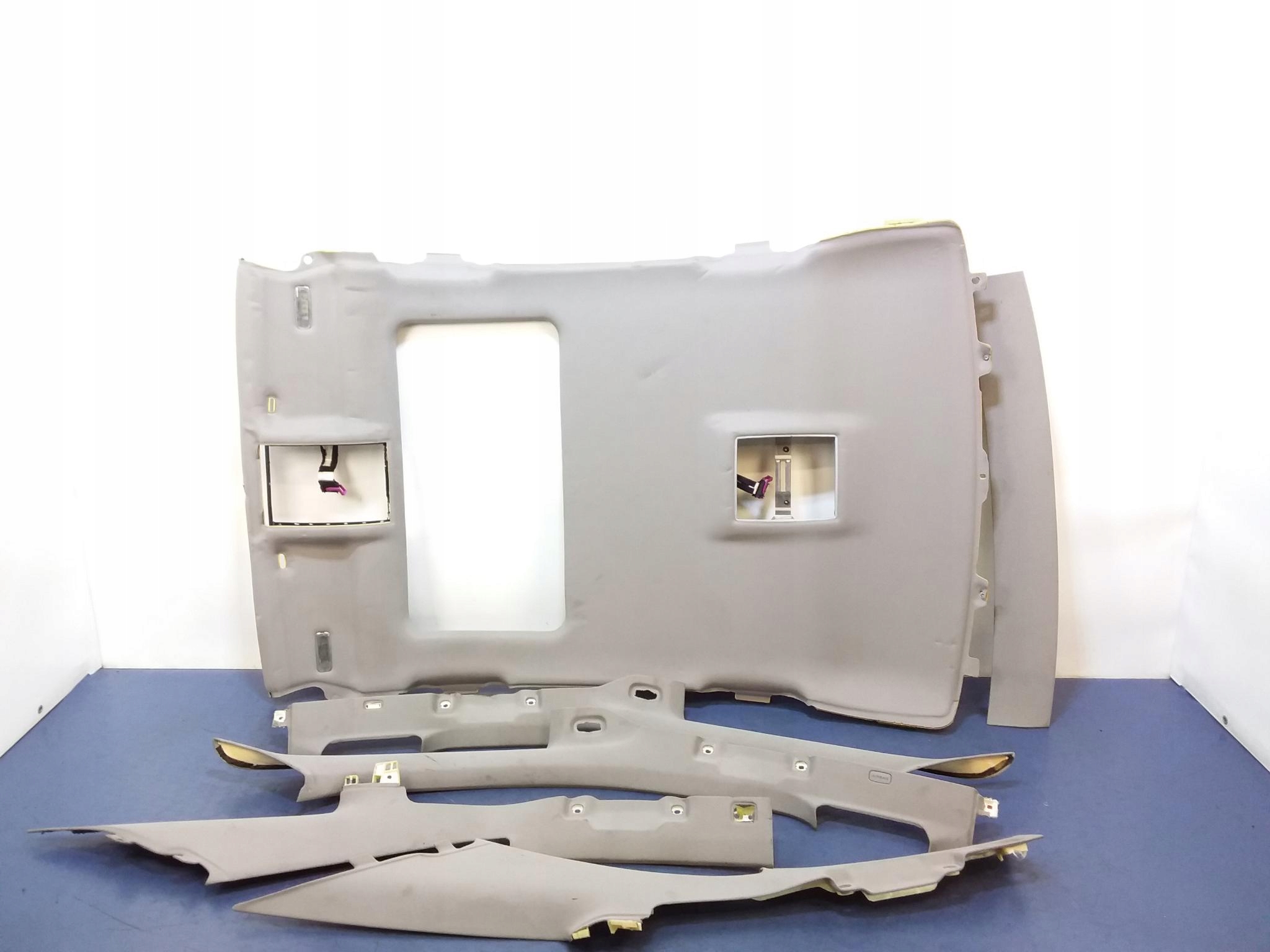 AUDI A8 D3 стеля