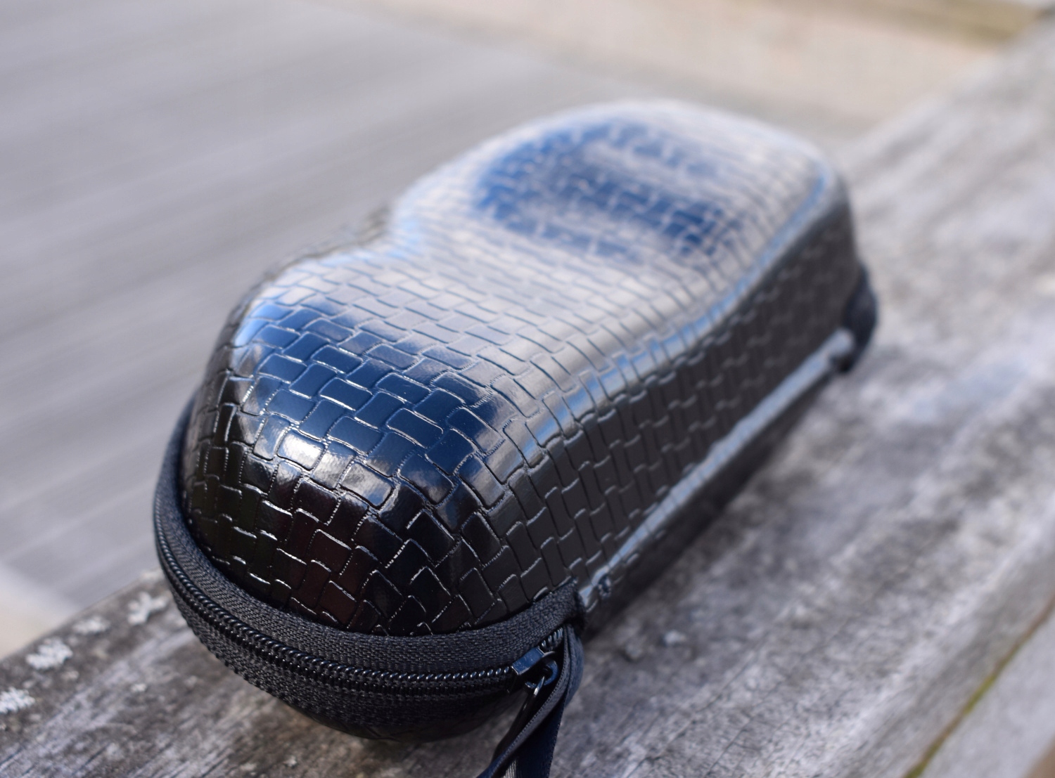 Twarde Etui na OKULARY PRZECIWSŁONECZNE Typ etui