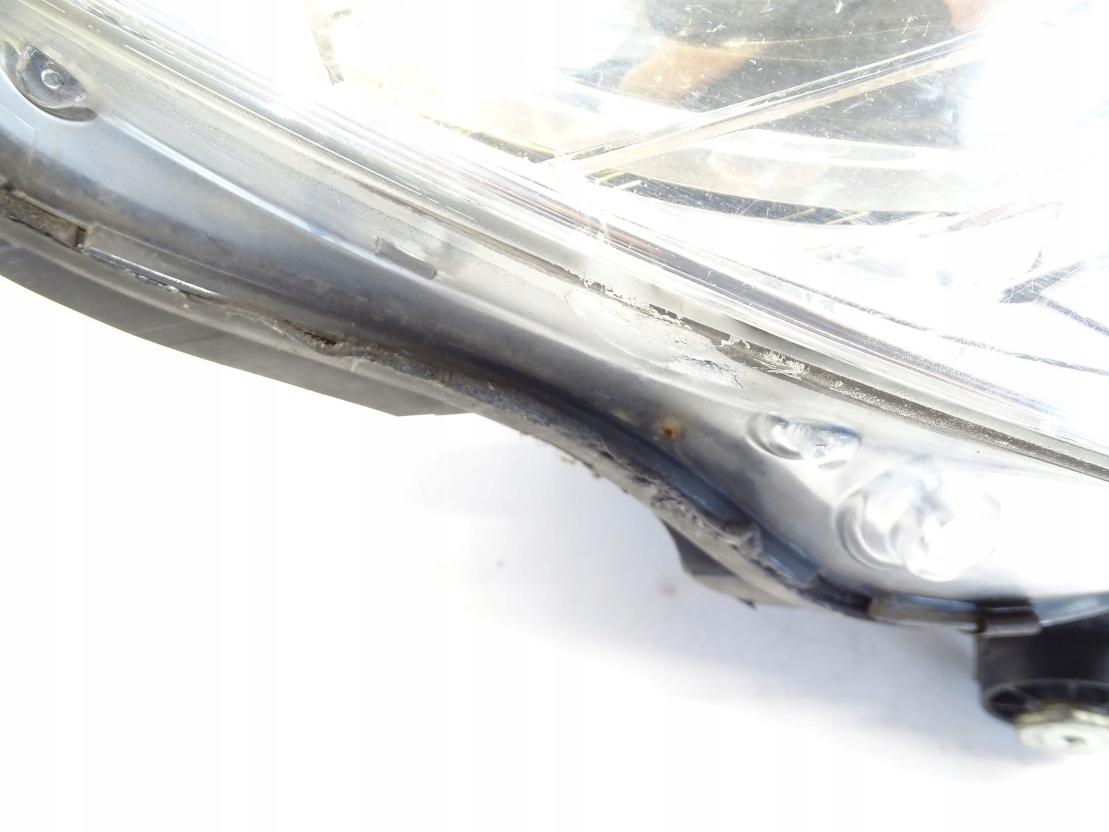 REFLEKTOR light right front XENON MERCEDES W251 LIFT A2518203861