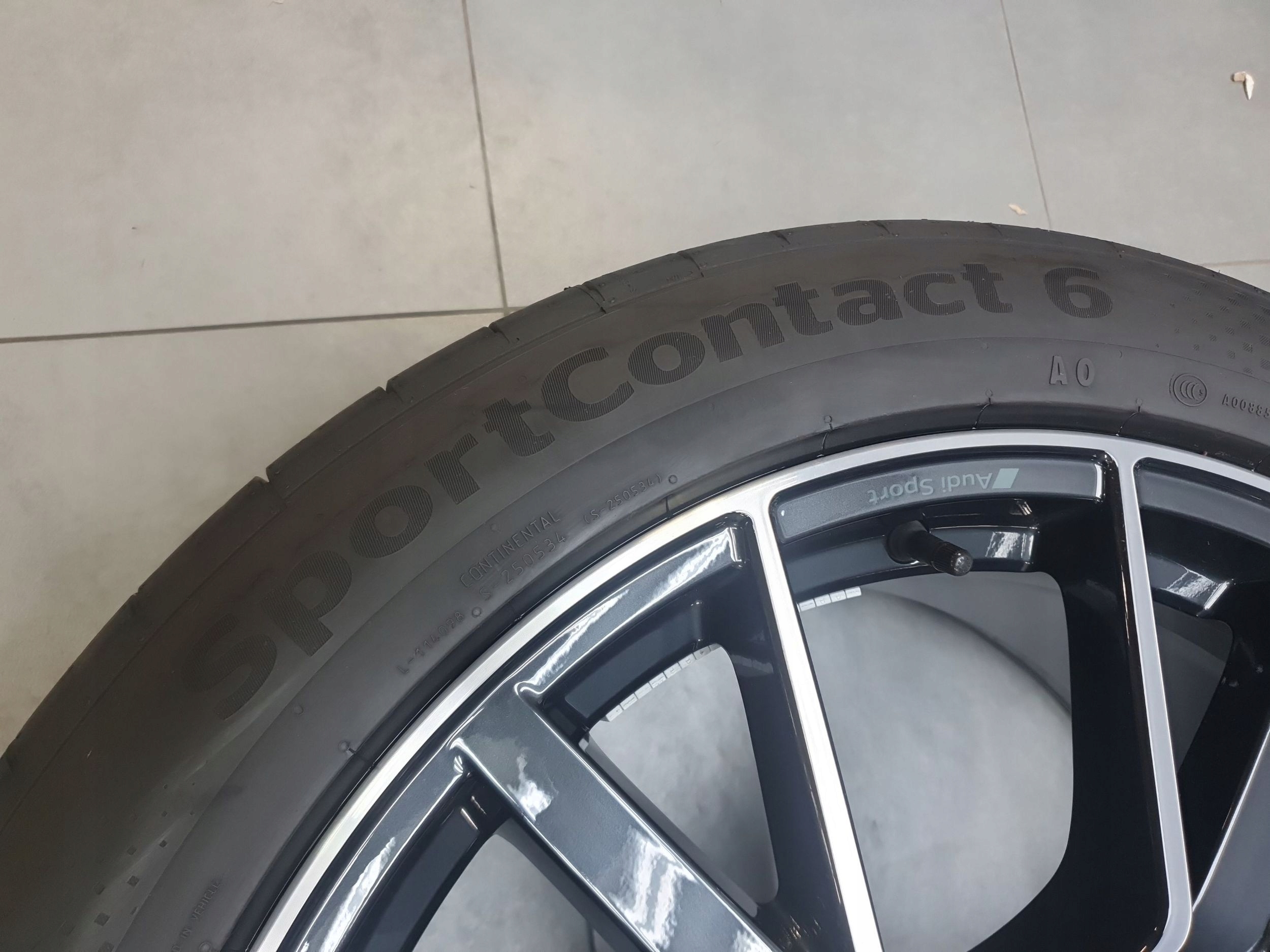 Audi Q8 wheels disc 22" 285/40 continental 4M8601025Q et21
