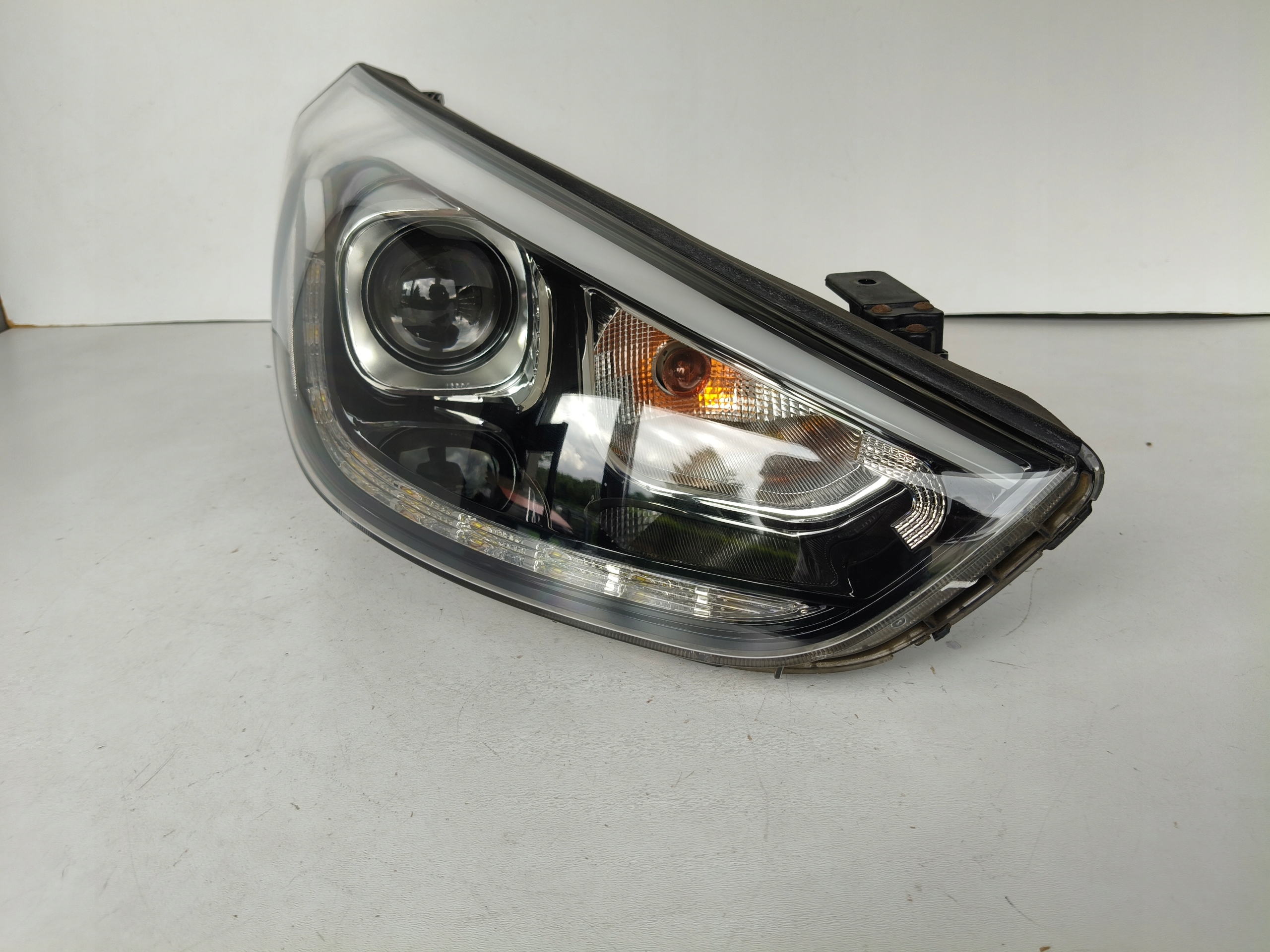 light right REFLEKTOR HYUNDAI IX35 13- LIFT XENON LED