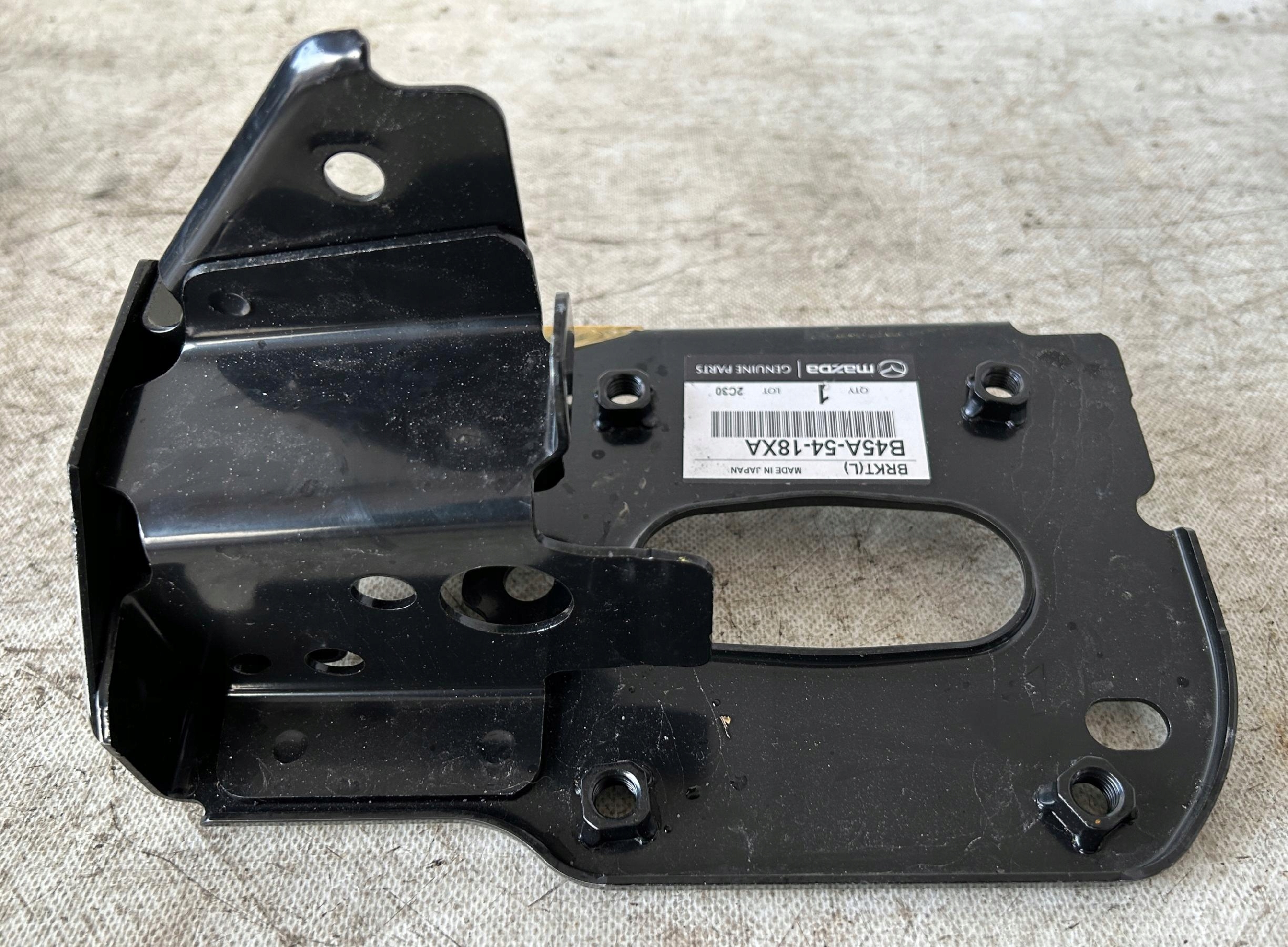 TERMINALE PODLUZNICY sinistra MAZDA 3 BM B45A-54-18XA