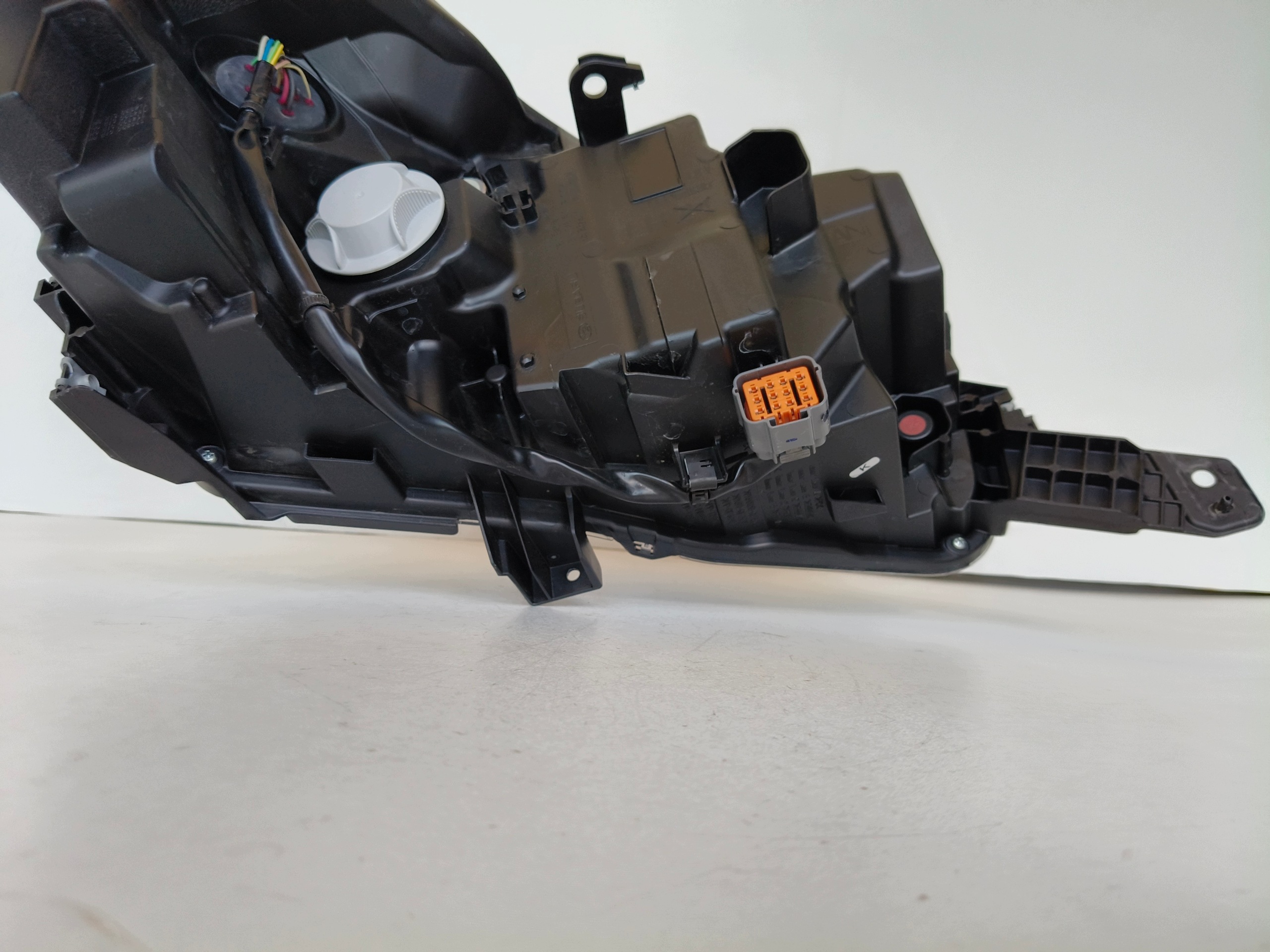 light left REFLEKTOR SUBARU OUTBACK 22- LIFT FULL LED