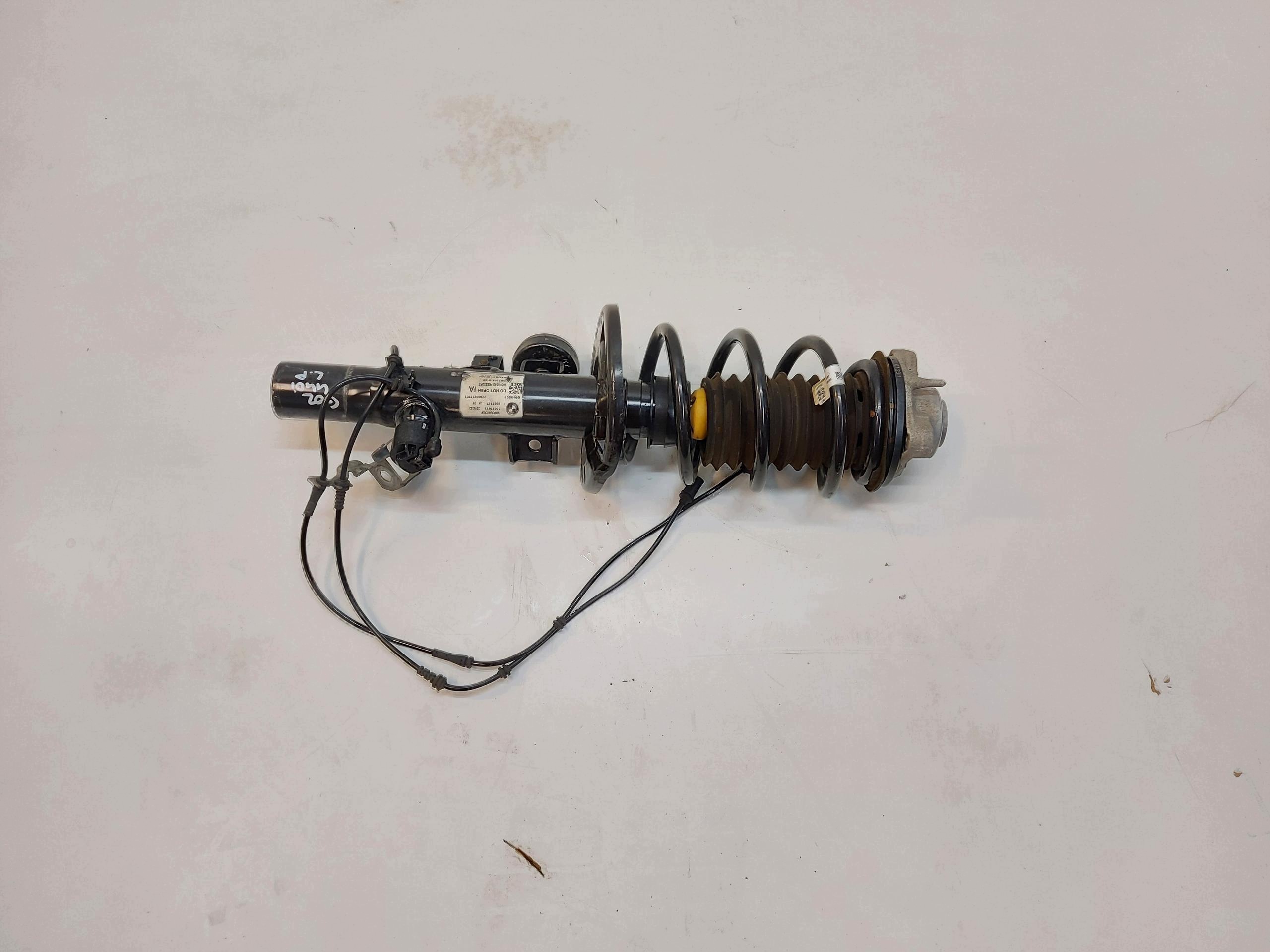 BMW G02 X4 M40i 2023 mcperson shock absorber left front vdc 6887157