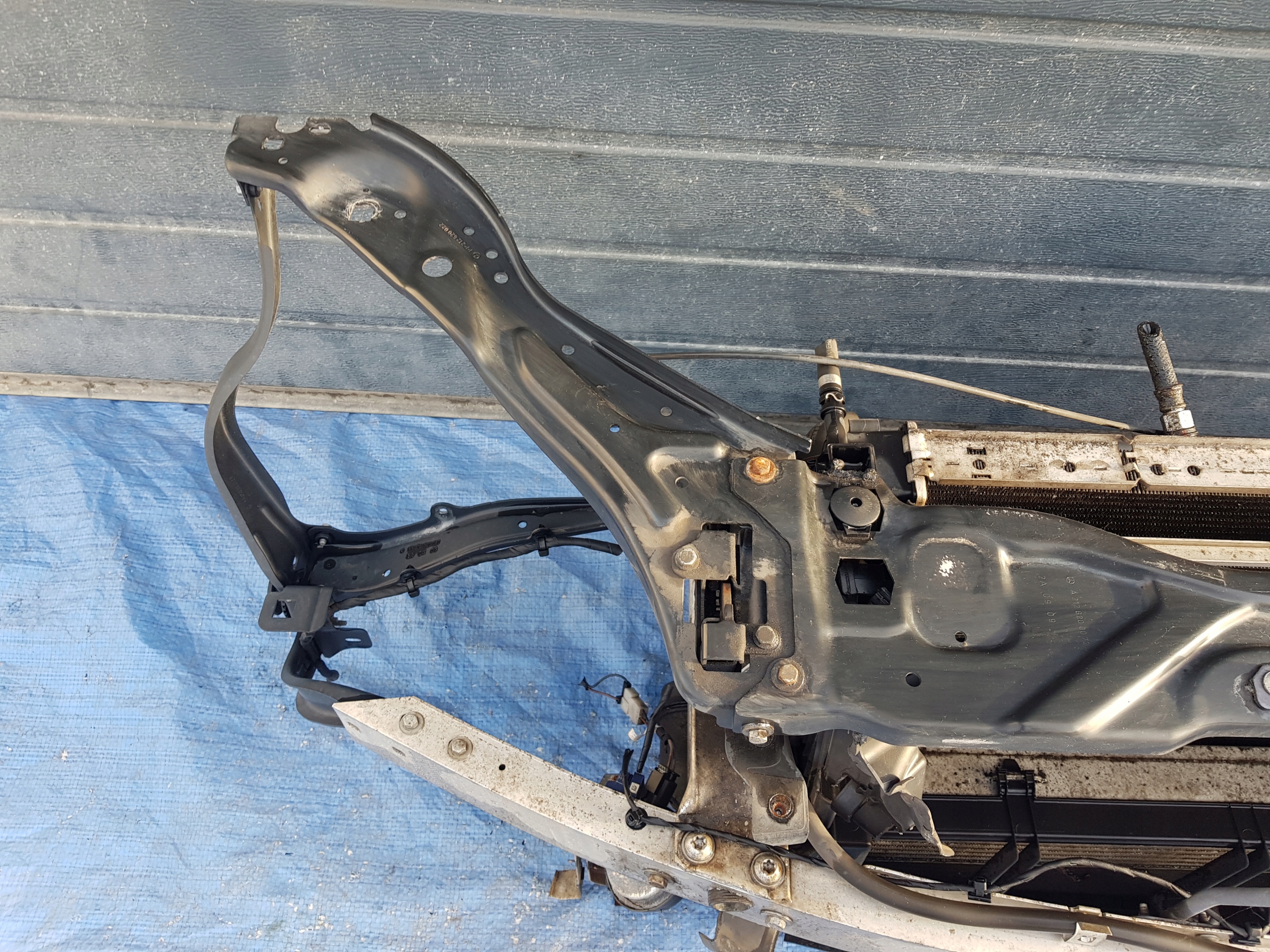 support panel for radiators radiator MERCEDES W212 2.2 CDI MANUAL AUTOMAT