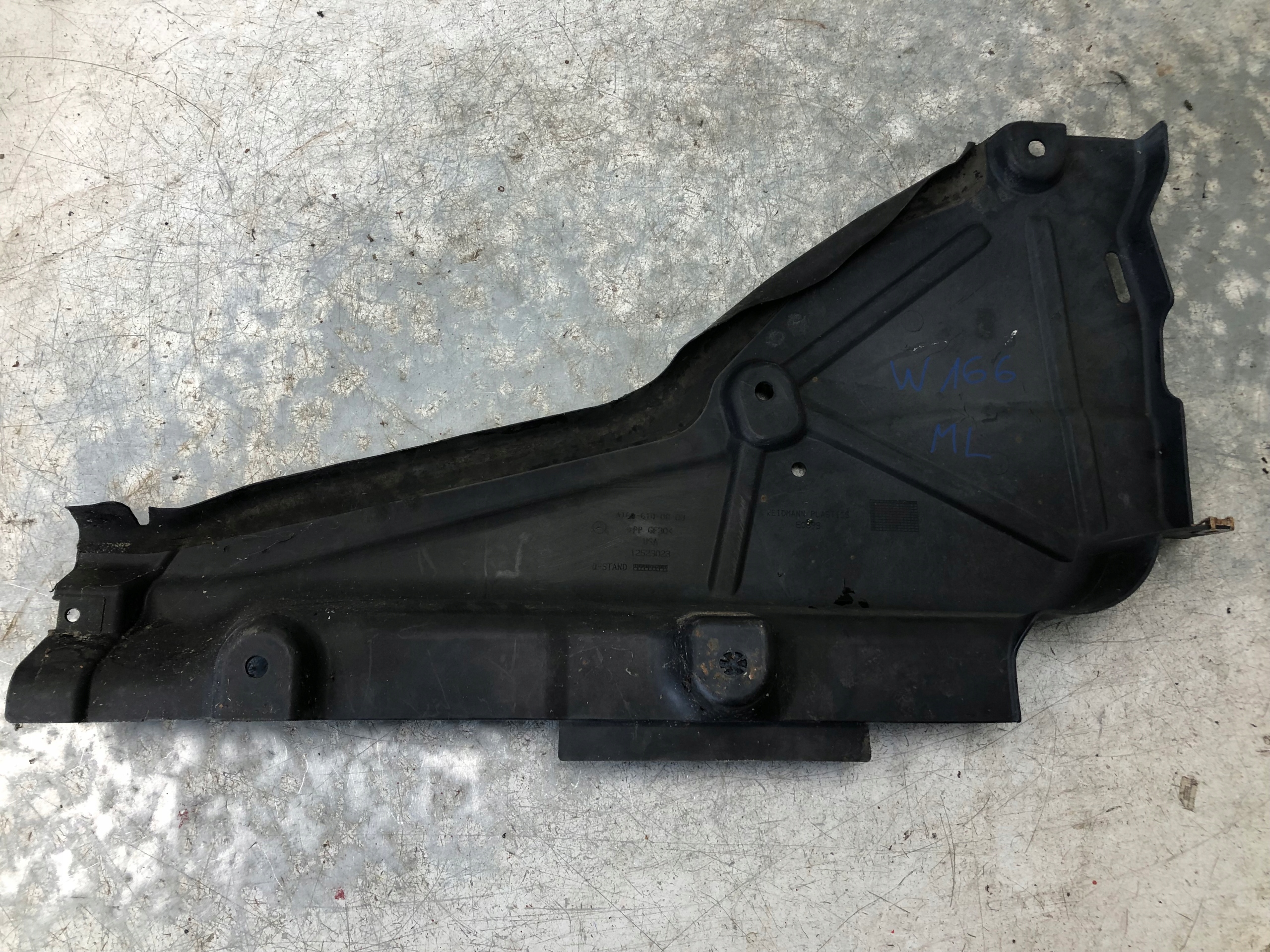 cover chassis left MERCEDES ML W166 A1666100008