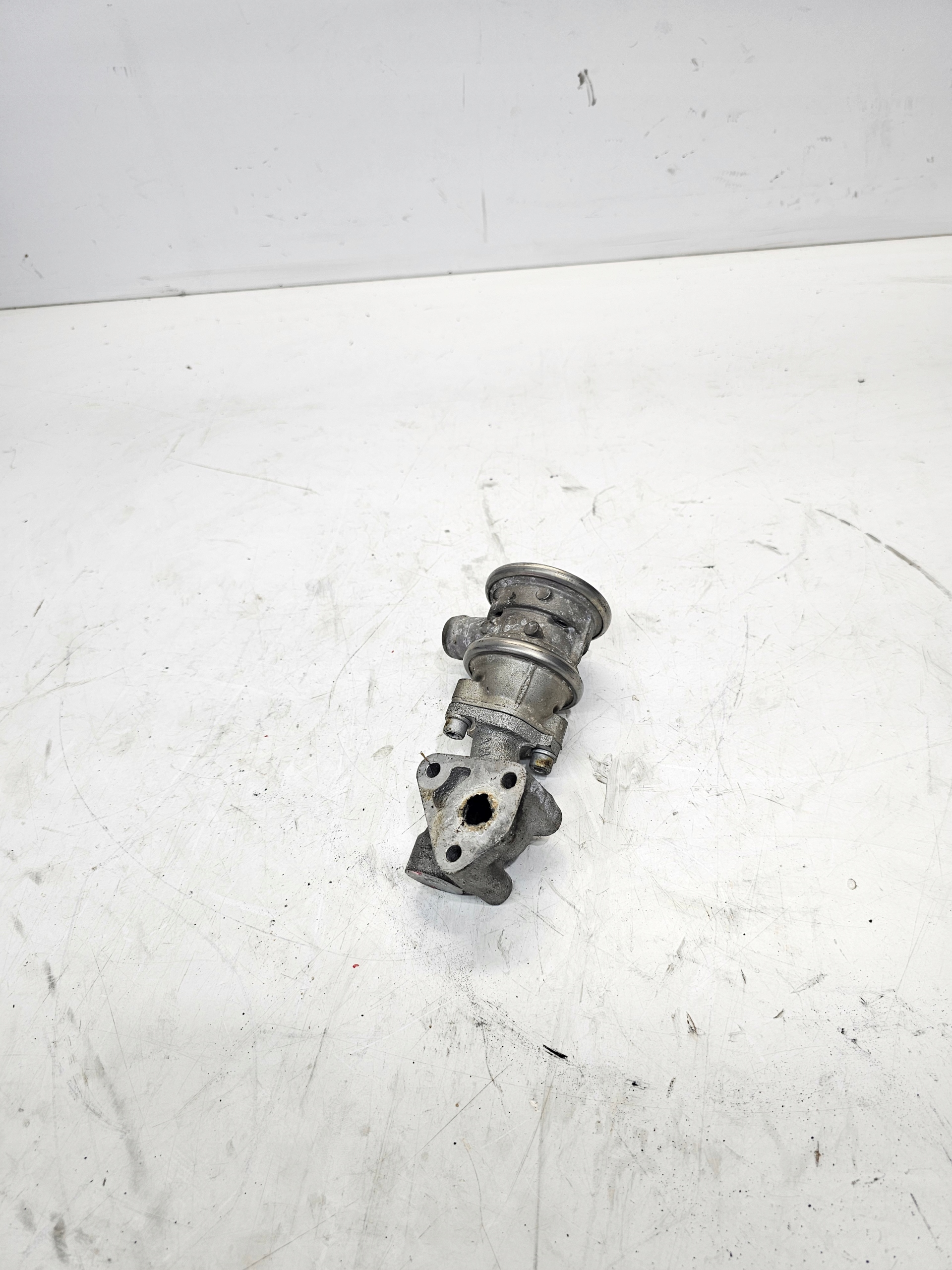AGR-VENTIL AUDI A4 B6 B7 2.0 ALT 06B131817J