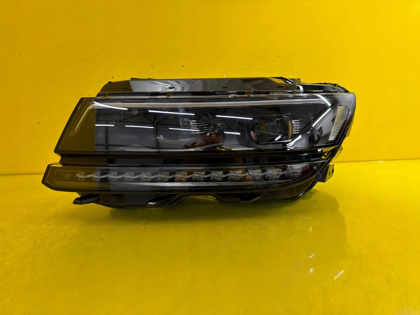light left VW Tiguan II Allspace Full Led 5NN941081C
