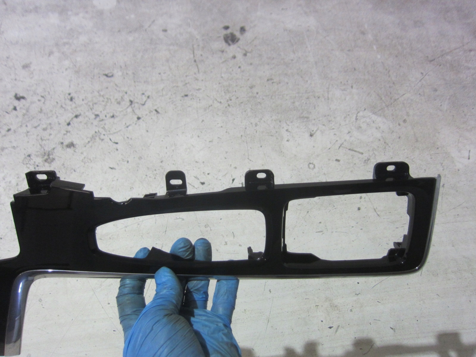 VOLVO XC60 II XC 60 DEKOR frame cover tunnel middle POLYSK 31469442