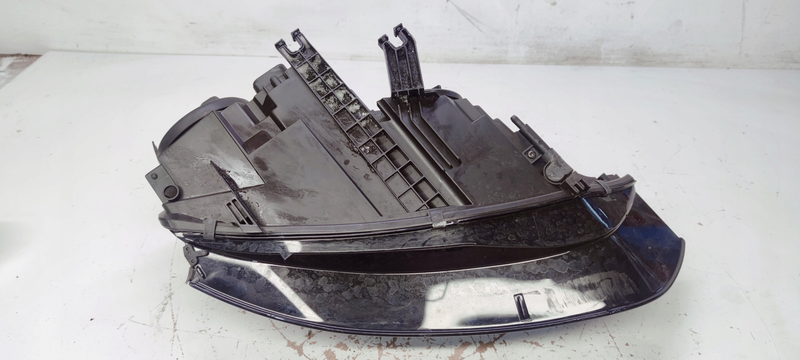REFLEKTOR left AUDI A4 B8 LIFT UK 8K0941003M BDB