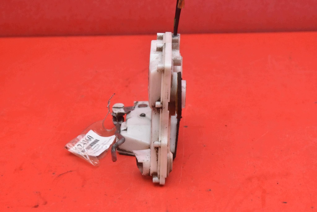 lock door left front front EU 82202-51K60 SUZUKI SPLASH 08-12
