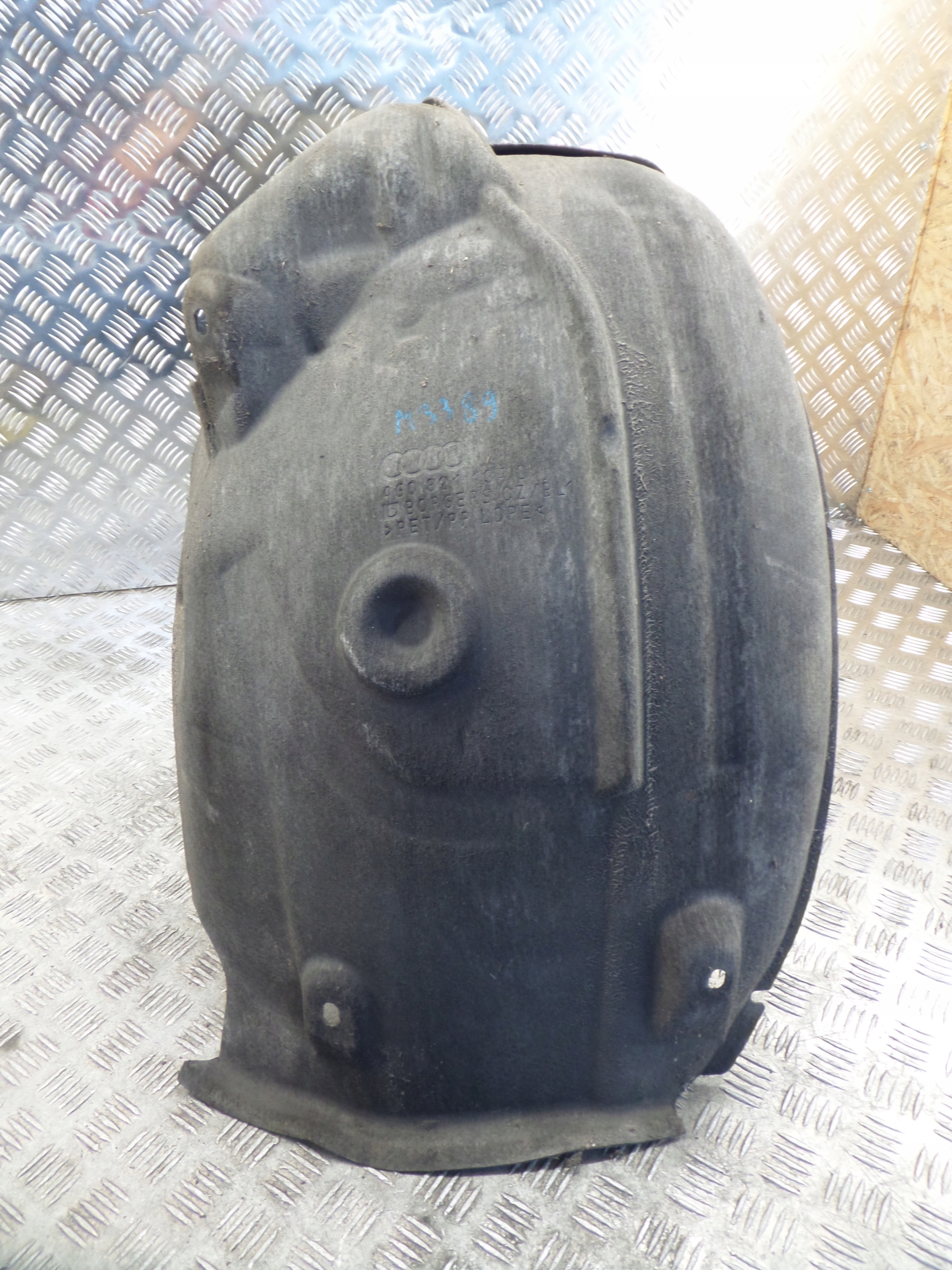 AUDI A6 C7 AVANT 2012-2018 mudguard front right 4g0821134d
