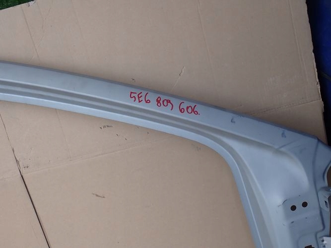 SKODA OCTAVIA IV HB sedan side fender right rear threshold pillar