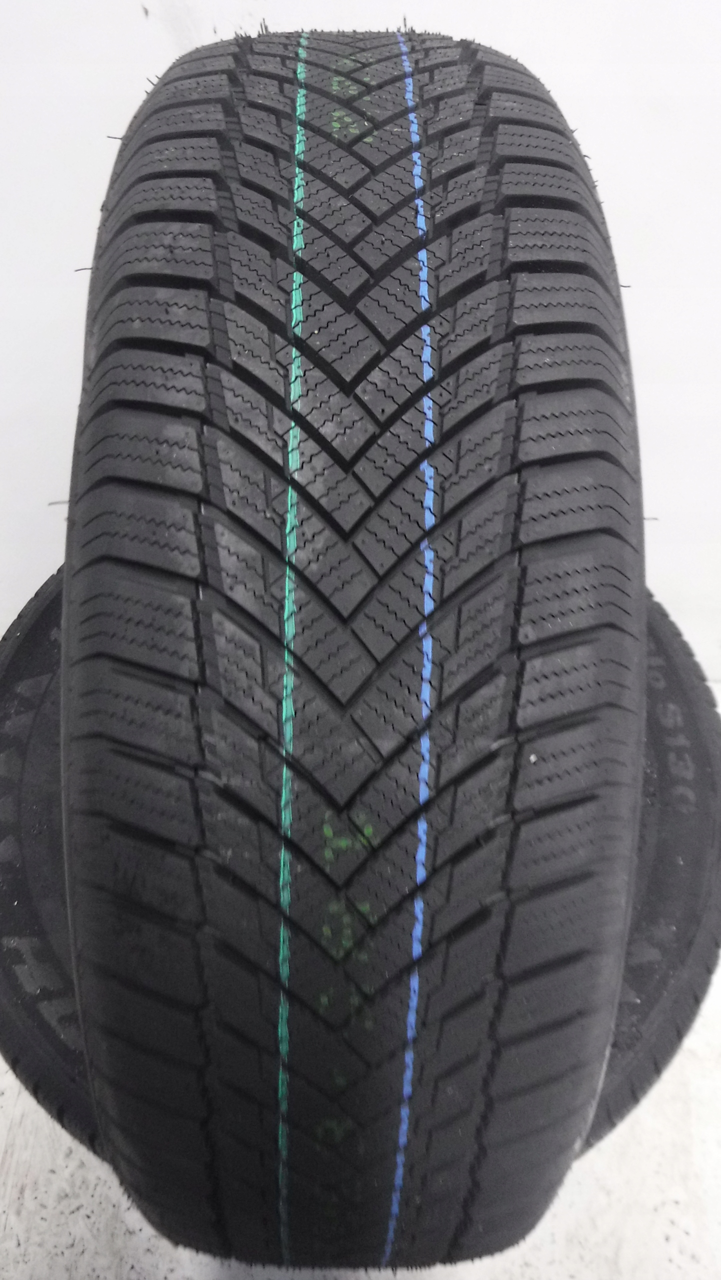 OPONY ZIMOWE MINERVA FROSTRACK HP 185/65/15 88T