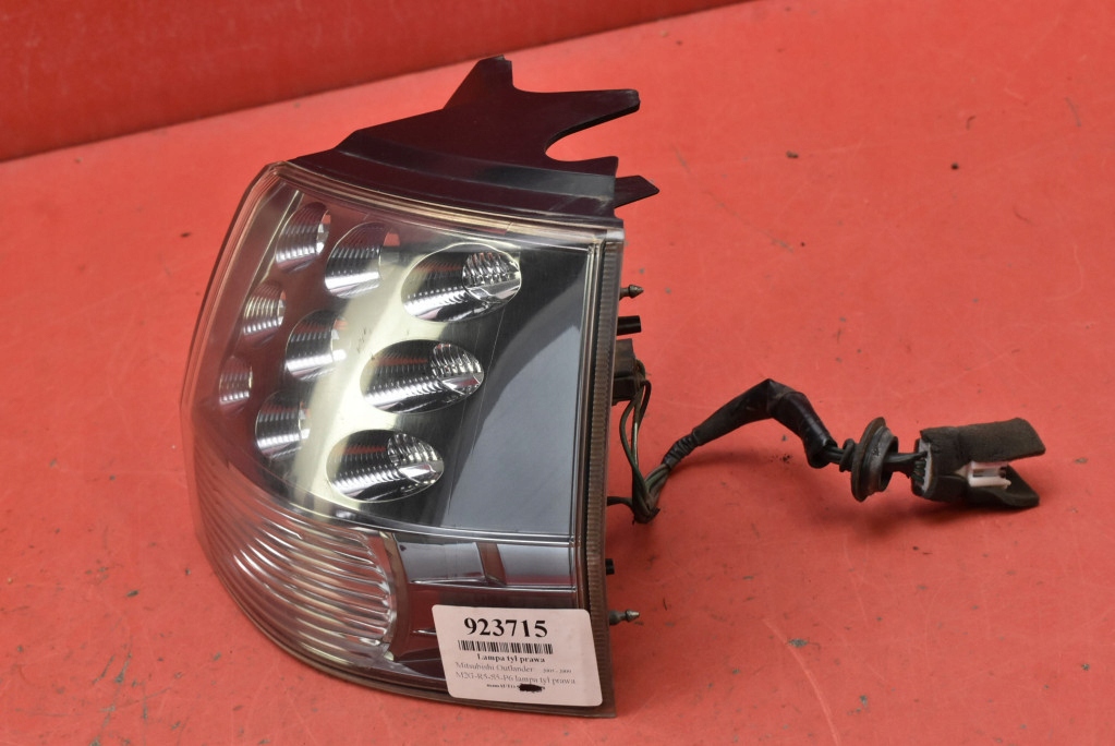 light right rear part rear 220-87920 MITSUBISHI OUTLANDER 2 II 05-09