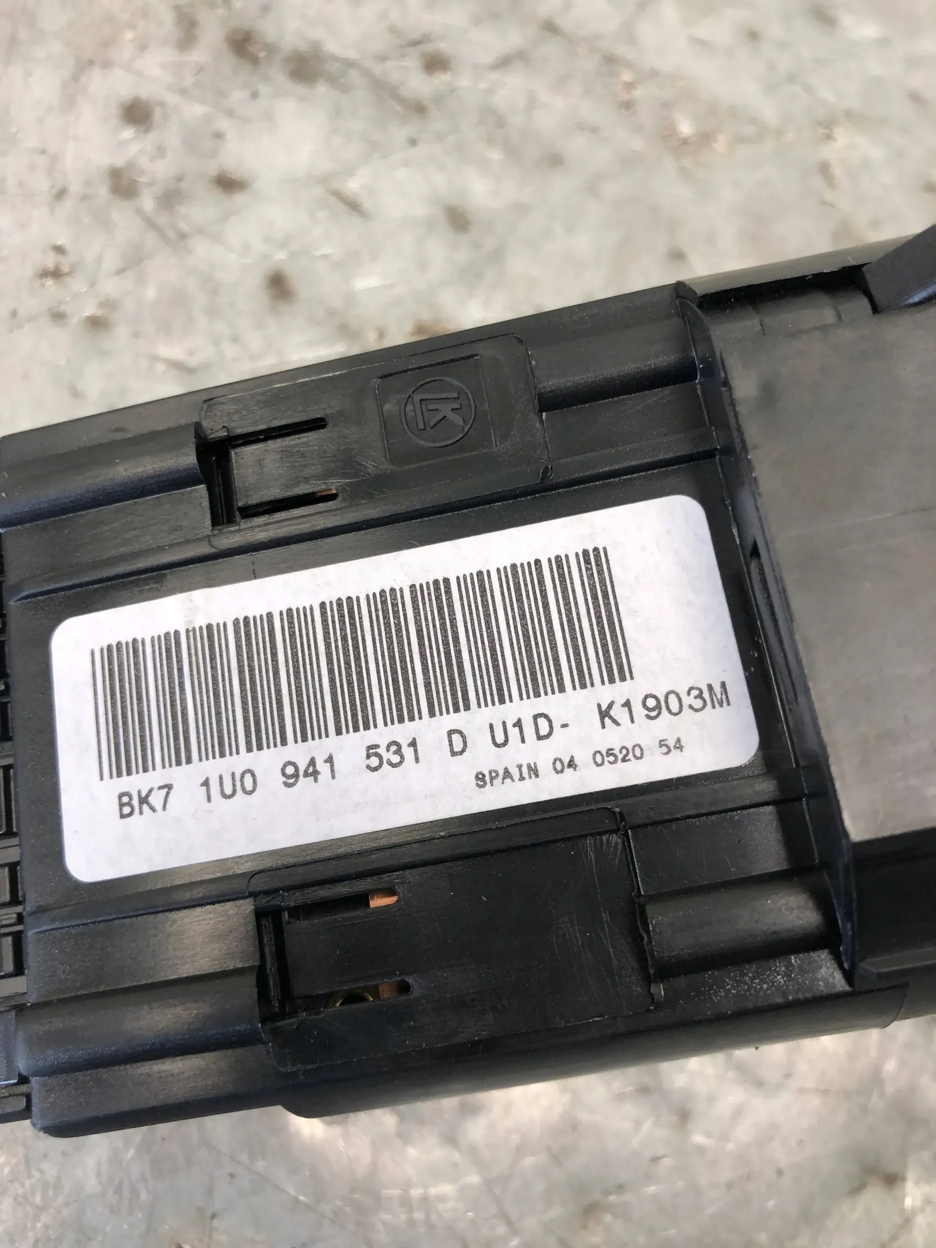 light switch SKODA FABIA II LIFT 1U0941531D