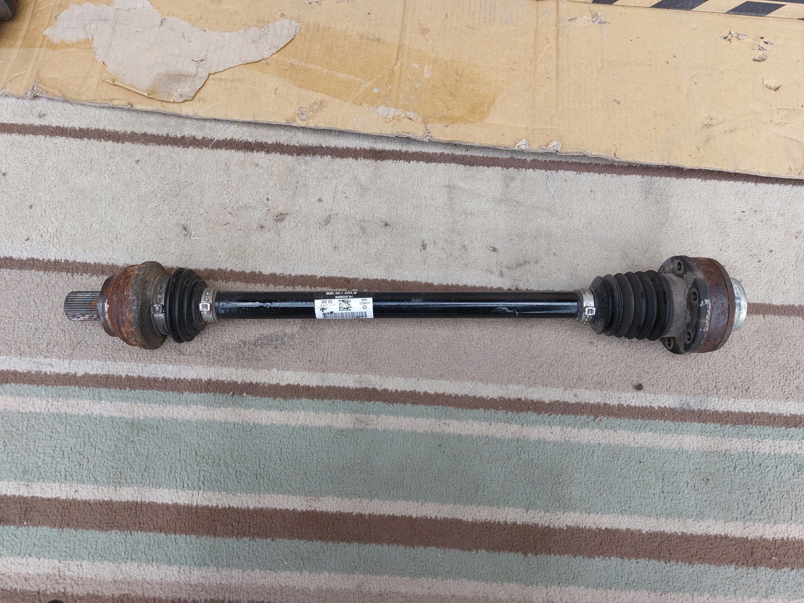 semi-axis left rear part VW TIGUAN II 18r 4x4