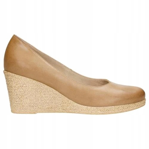 

Buty Wojas Czółenka damskie koturn beżowy r. 37
