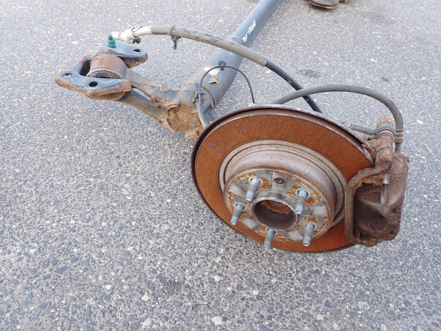 BELKA OŚ ZAWIESZENIA TYŁ KOMPLETNA VOLT AMPERA 14R Typ samochodu Samochody osobowe