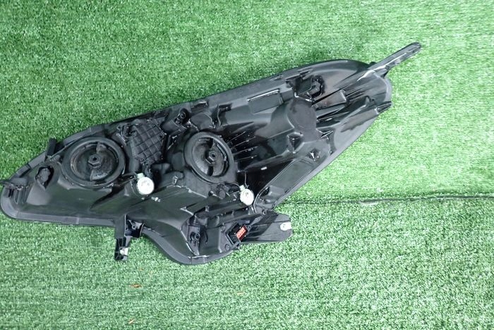 OPEL CORSA E LED 14- reflektor rechts Licht rechts