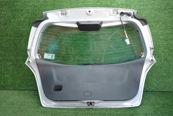 TOYOTA YARIS II 05- boot doors rear part