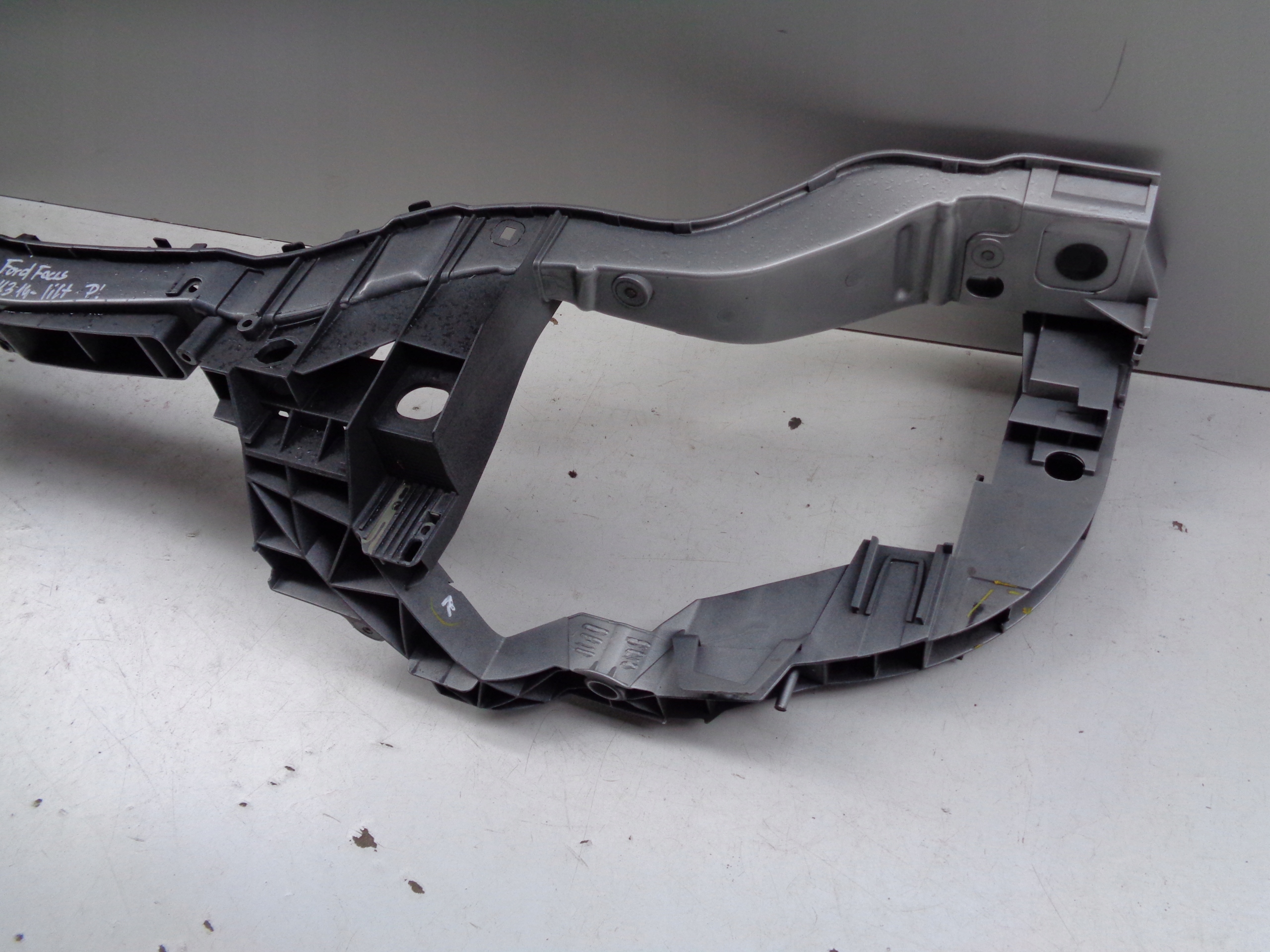 bar, wall front FORD FOCUS MK3 14- LIFT
