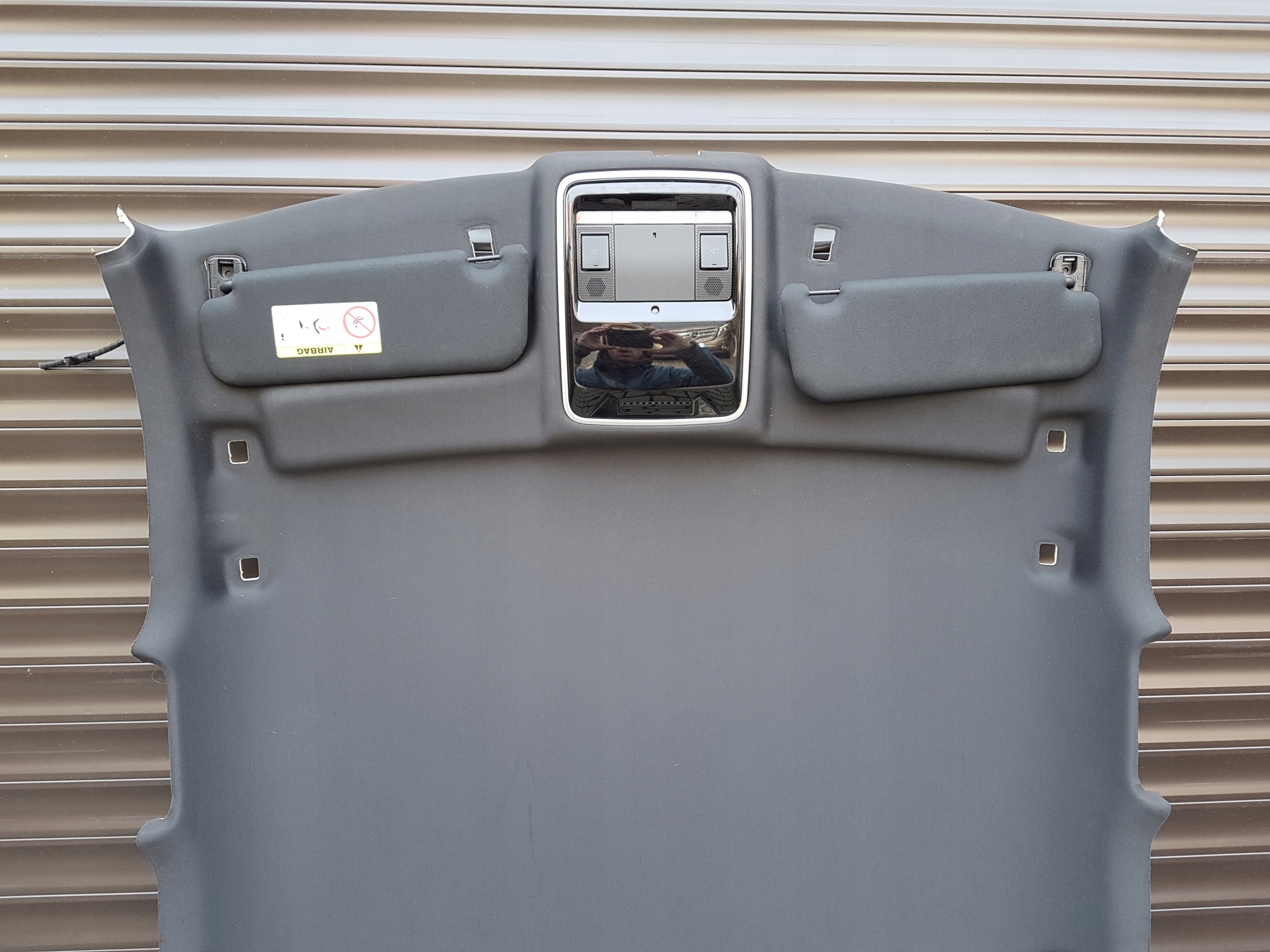 RANGE ROVER VELAR L560 PODSUFITKA DASZKI 2017- Typ samochodu Samochody osobowe