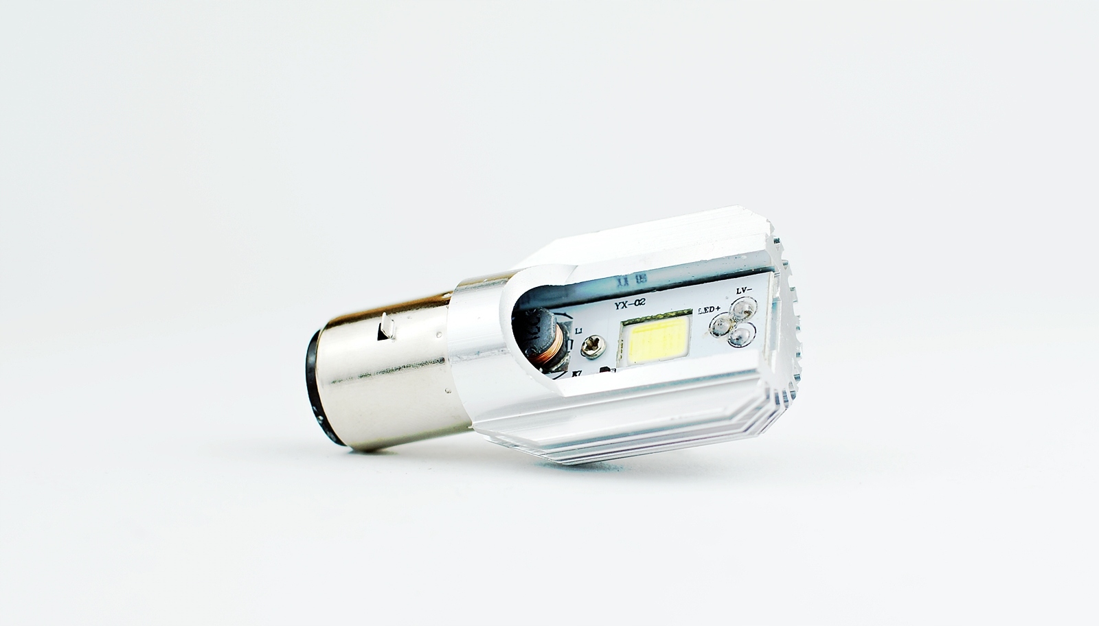 

Żarówka Led BA20D 12V 25W 35W Junak Jawa Simson Bm