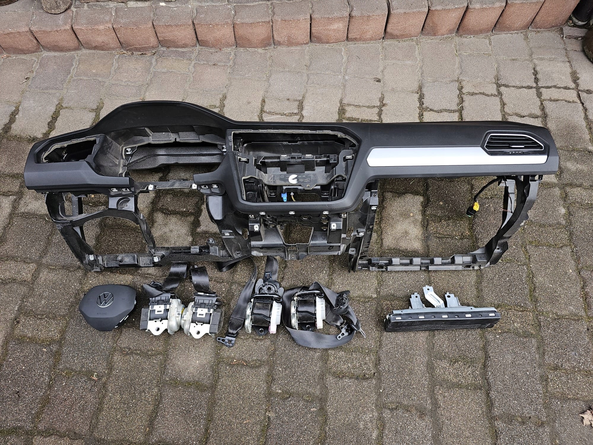 KONSOLA AIRBAG PASY KOMPLET VW TIGUAN II