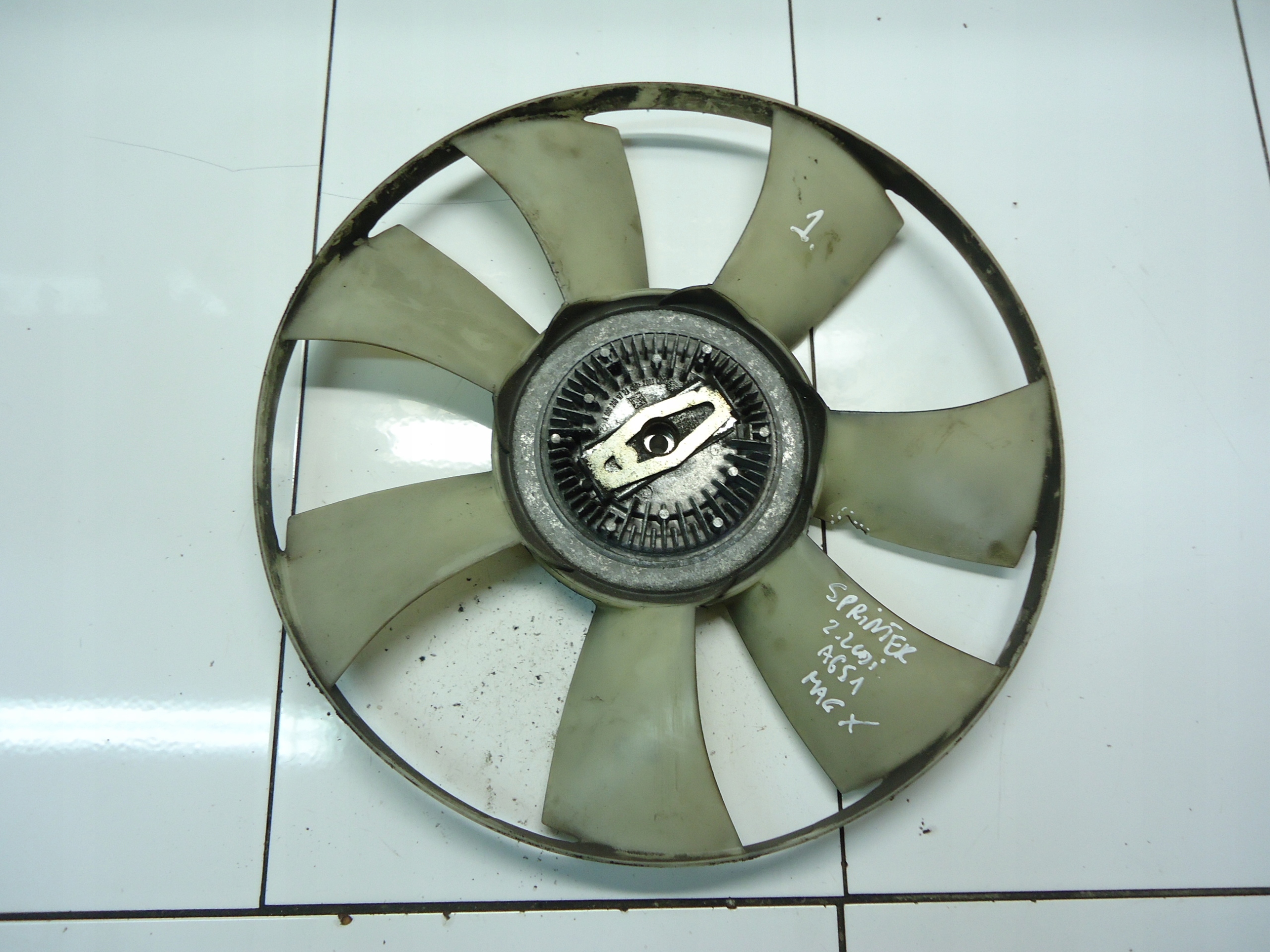 MERCEDES SPRINTER W906 WISKOZA WIATRAK WENTYLATOR A0002009723
